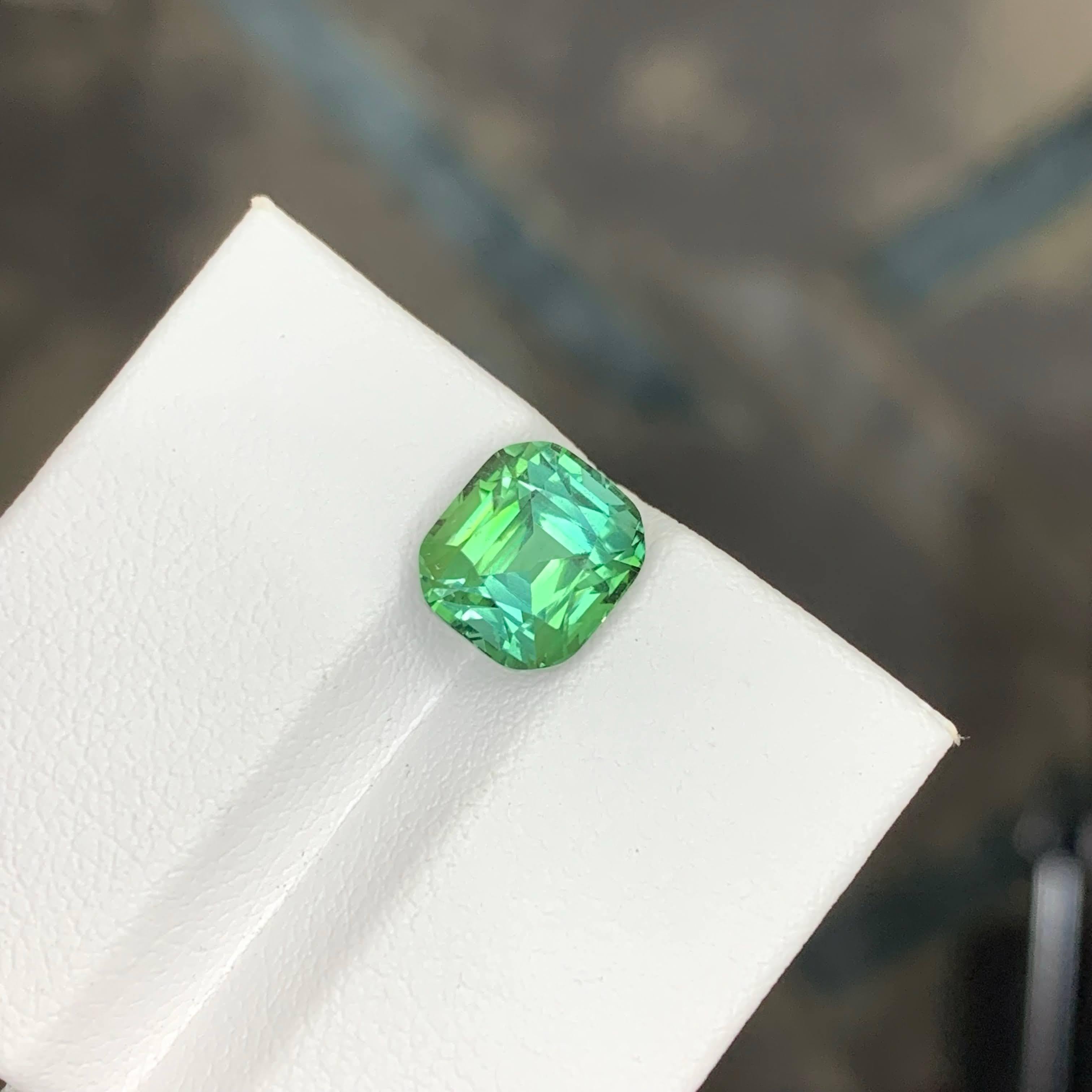 3.45 carati di tormalina verde menta naturale sfusa, pietra tagliata a cuscino Gemma afgana in vendita 4