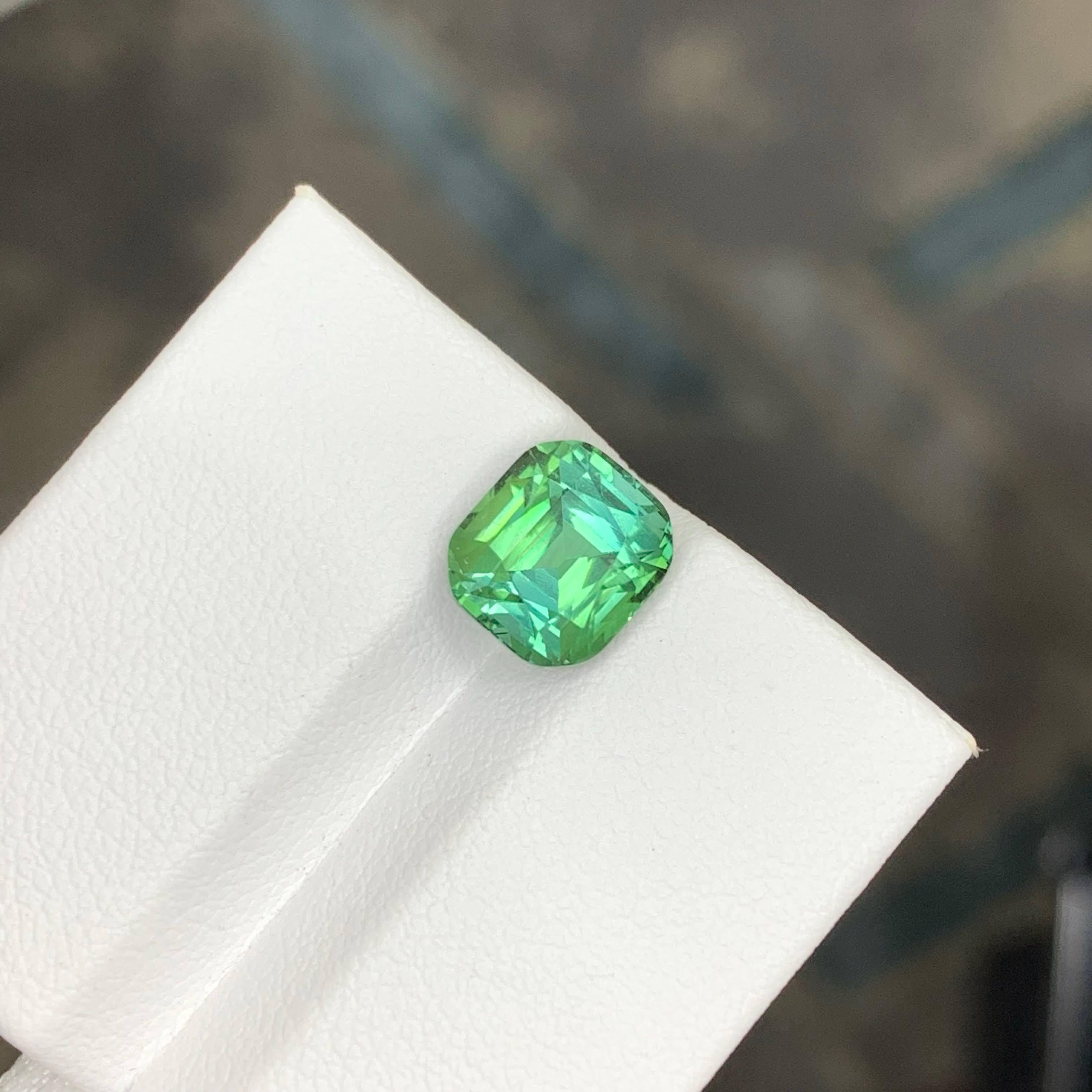 3.45 carati di tormalina verde menta naturale sfusa, pietra tagliata a cuscino Gemma afgana in vendita 5