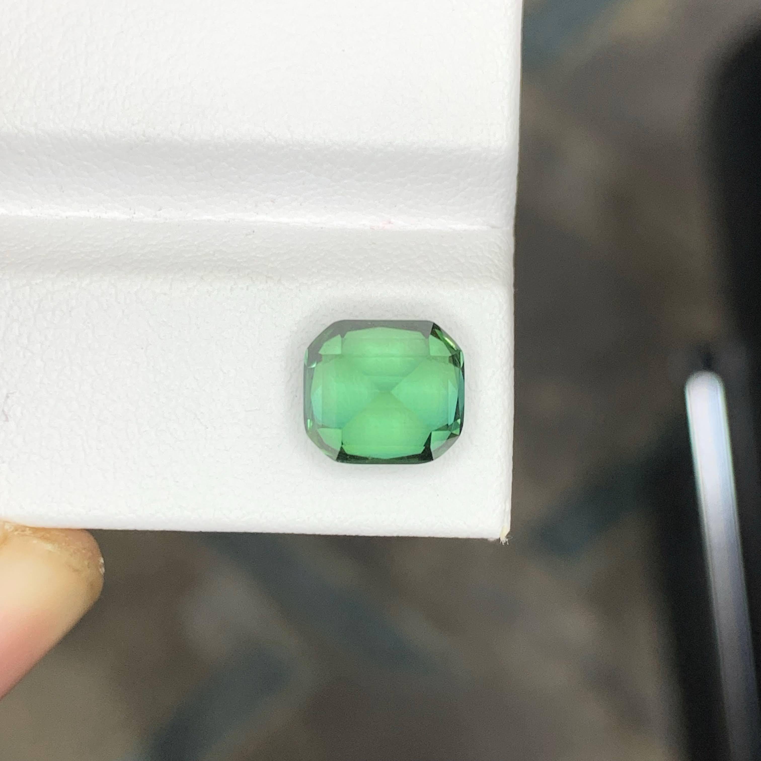 Taglio cuscino 3.45 carati di tormalina verde menta naturale sfusa, pietra tagliata a cuscino Gemma afgana in vendita