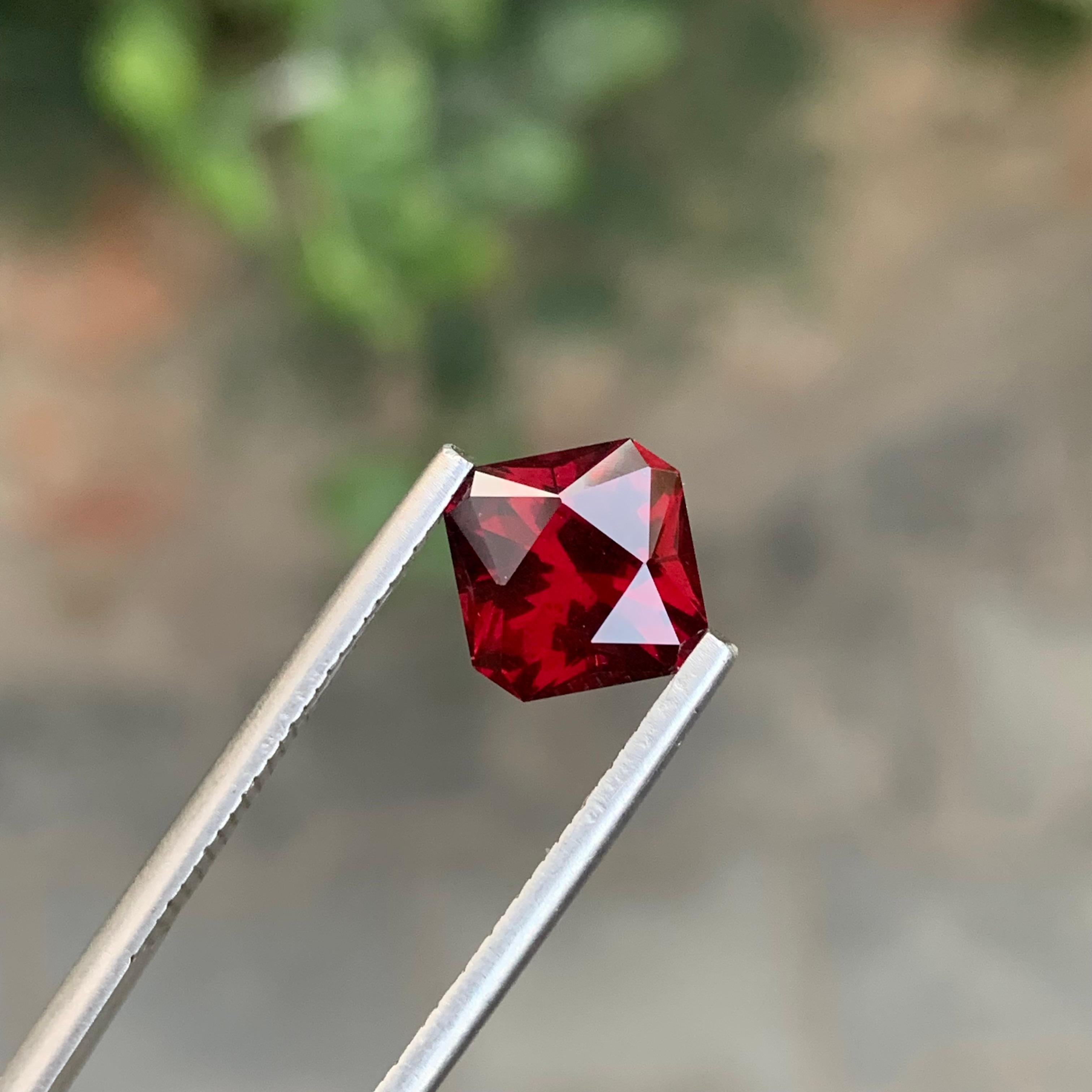 3.45 Carat Natural Loose Rhodolite Garnet Square Shape Gem Neuf - En vente à Peshawar, PK