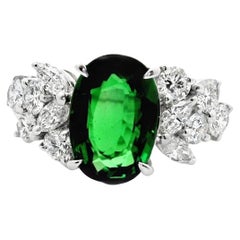 Anillo de Platino con Diamante Tsavorita de 3.45 Quilates