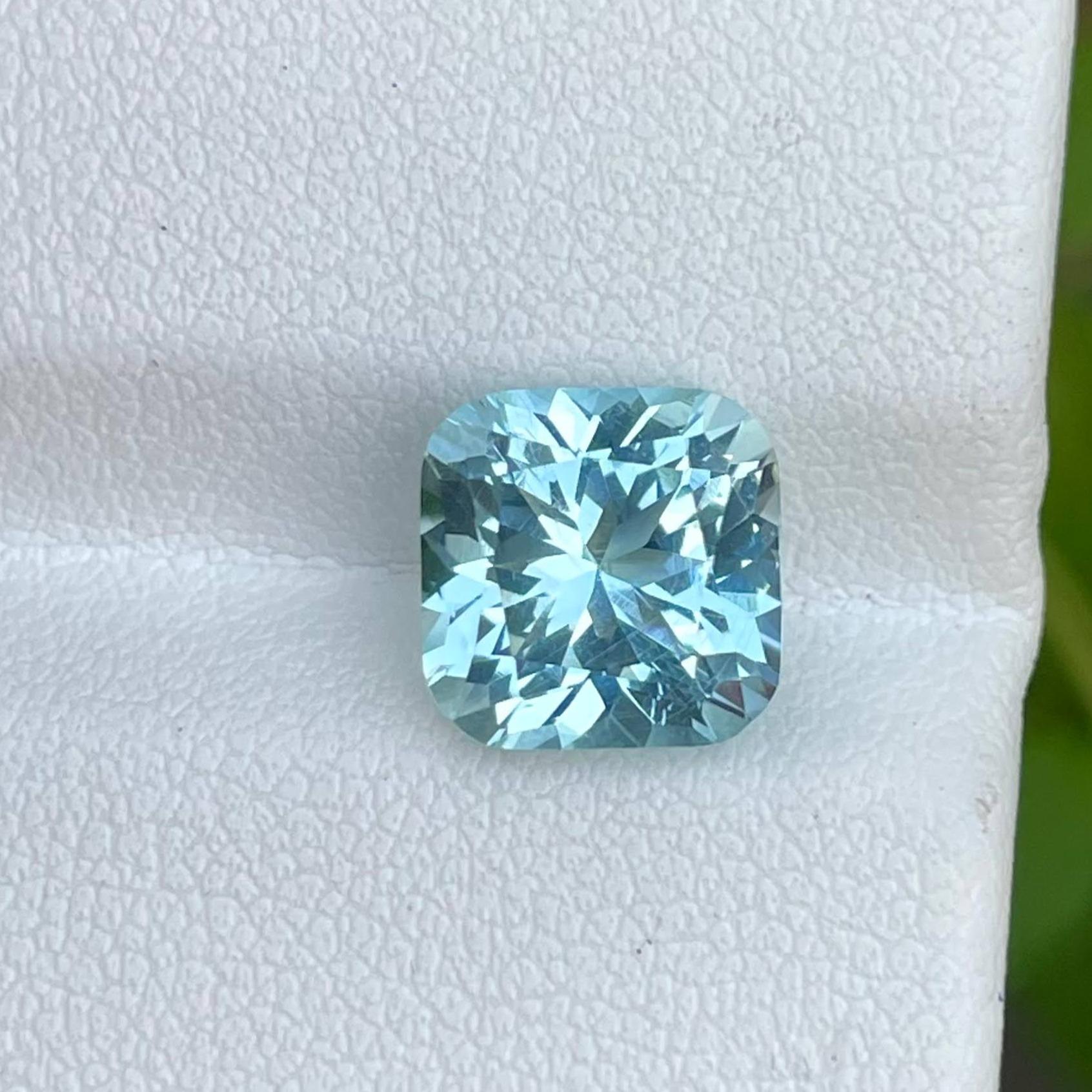 3.45 Carat Natural Loose Fine Aquamarine Custom Precision Cut Nigerian Gemstone For Sale 1