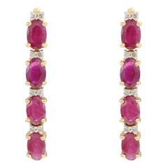 Boucles d'oreilles en or jaune massif 14k ornées de diamants et de rubis rouge foncé naturel 3.45 CTW