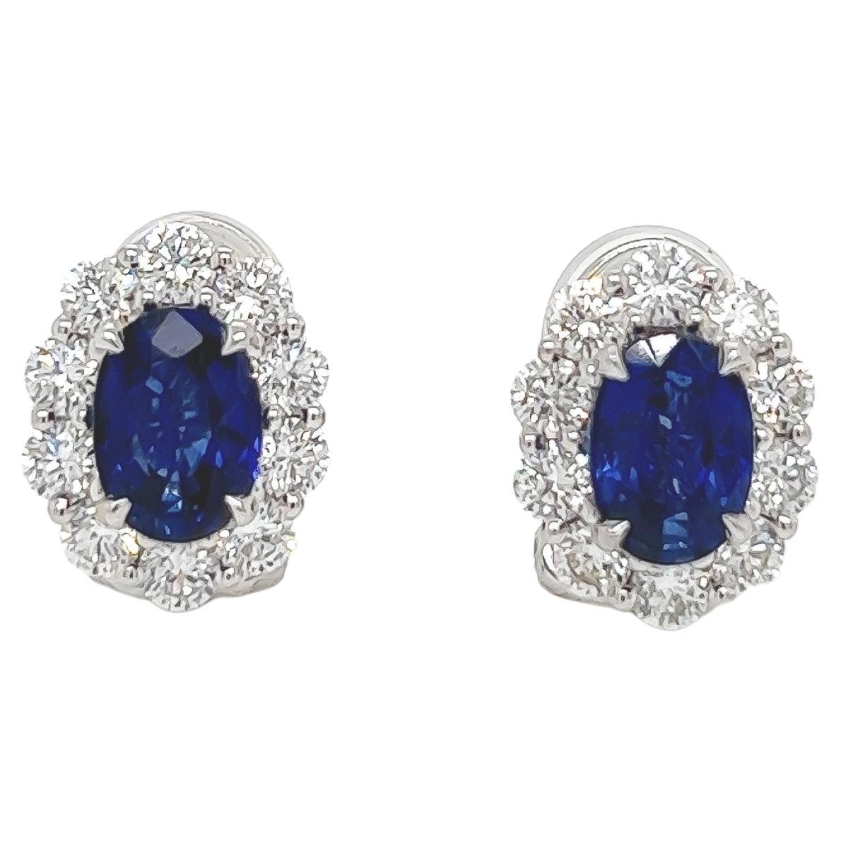 Boucles d'oreilles en or blanc 18 carats avec saphirs et diamants de 3,45 carats au total