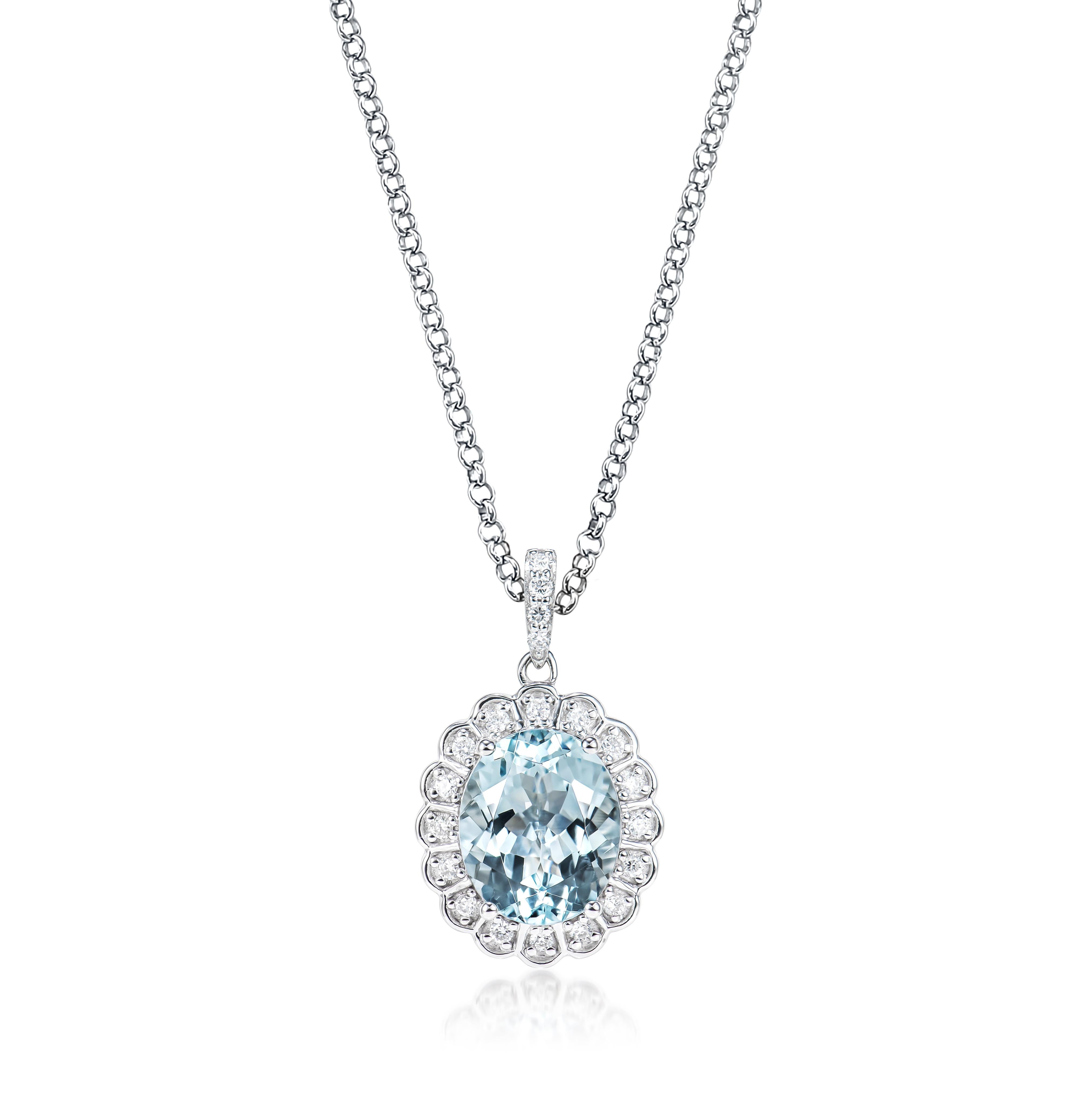Questa collezione presenta una serie di acquemarine con una tonalità blu ghiaccio che non ha nulla da invidiare alle altre! Accentuati da diamanti bianchi, questi ciondoli sono realizzati in oro bianco e presentano un look classico ed elegante.