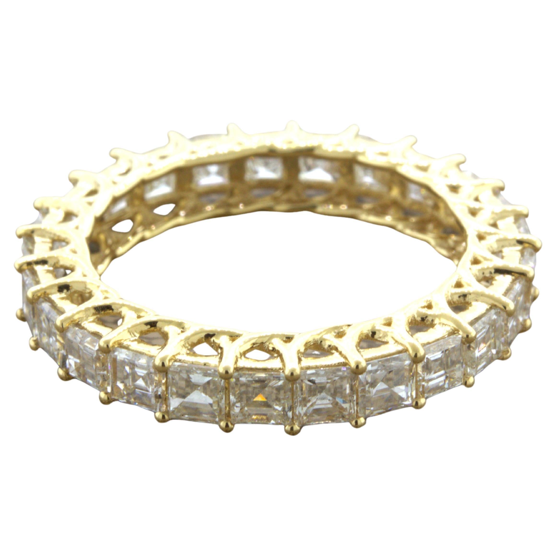 Eternity-Ring aus 18 Karat Gelbgold mit 3,46 Karat Diamant im Assher-Schliff