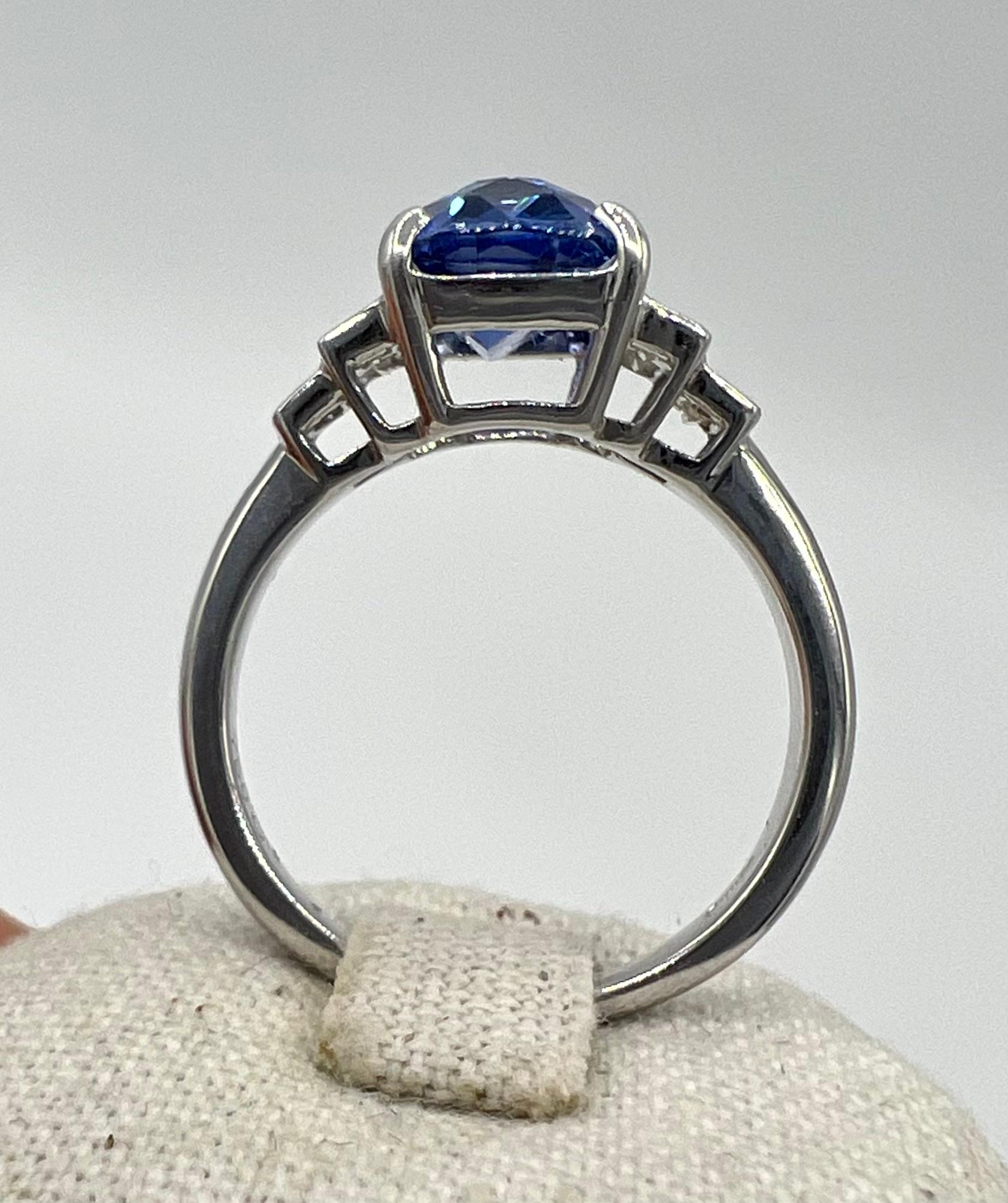 blue sapphire baguette ring
