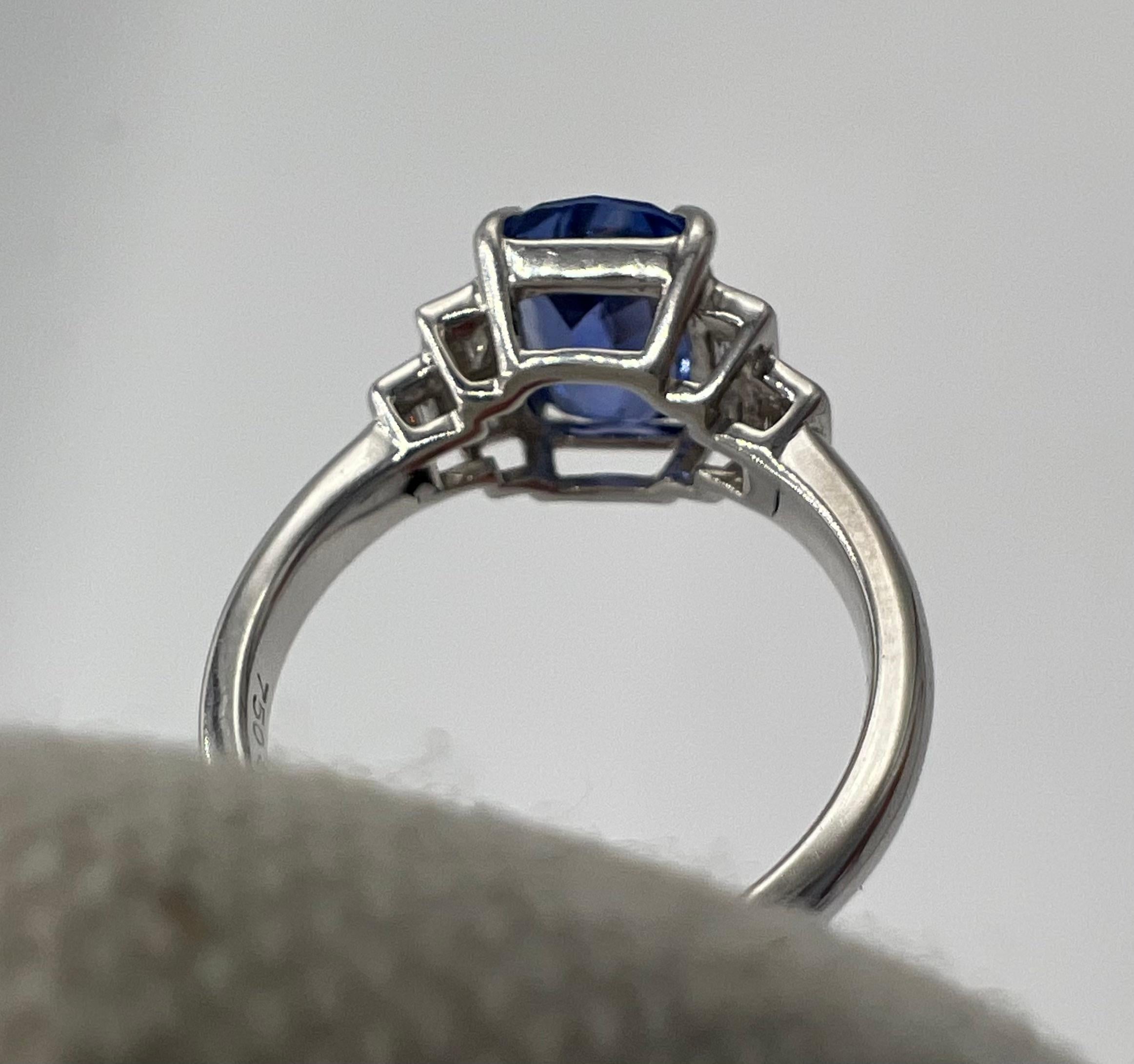 Art Deco 3, 46 Carat Blue Sapphire 0, 35 Ct Baguette Diamonds Engagement Ring