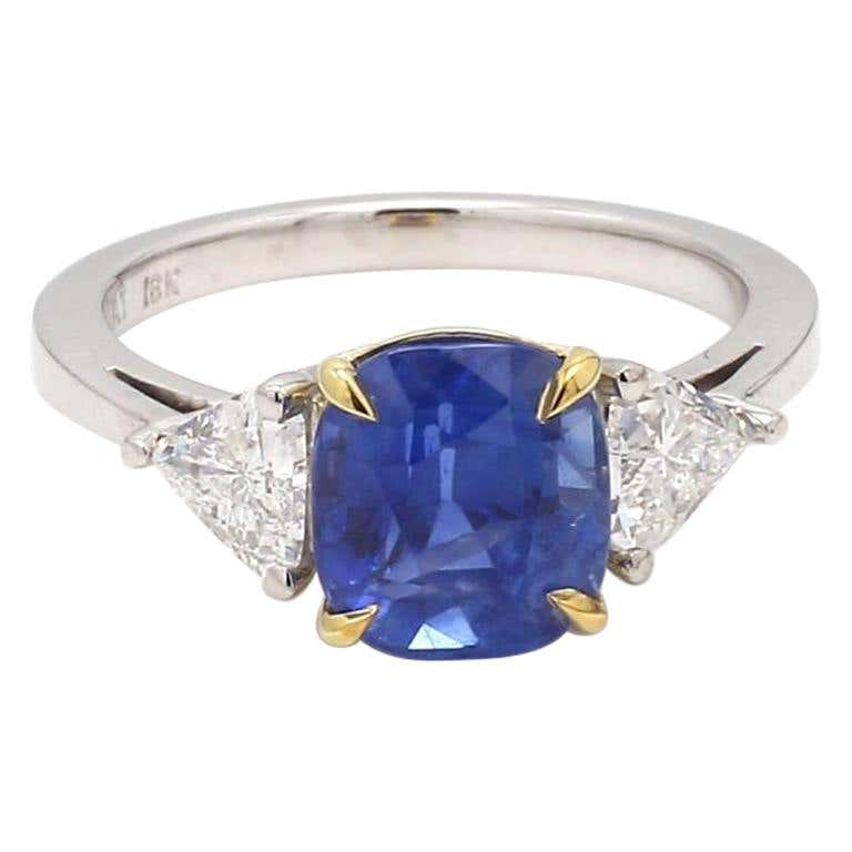 Extremely Rare 14.54ct No Heat Kashmir Sapphire Ring For Sale at 1stDibs
