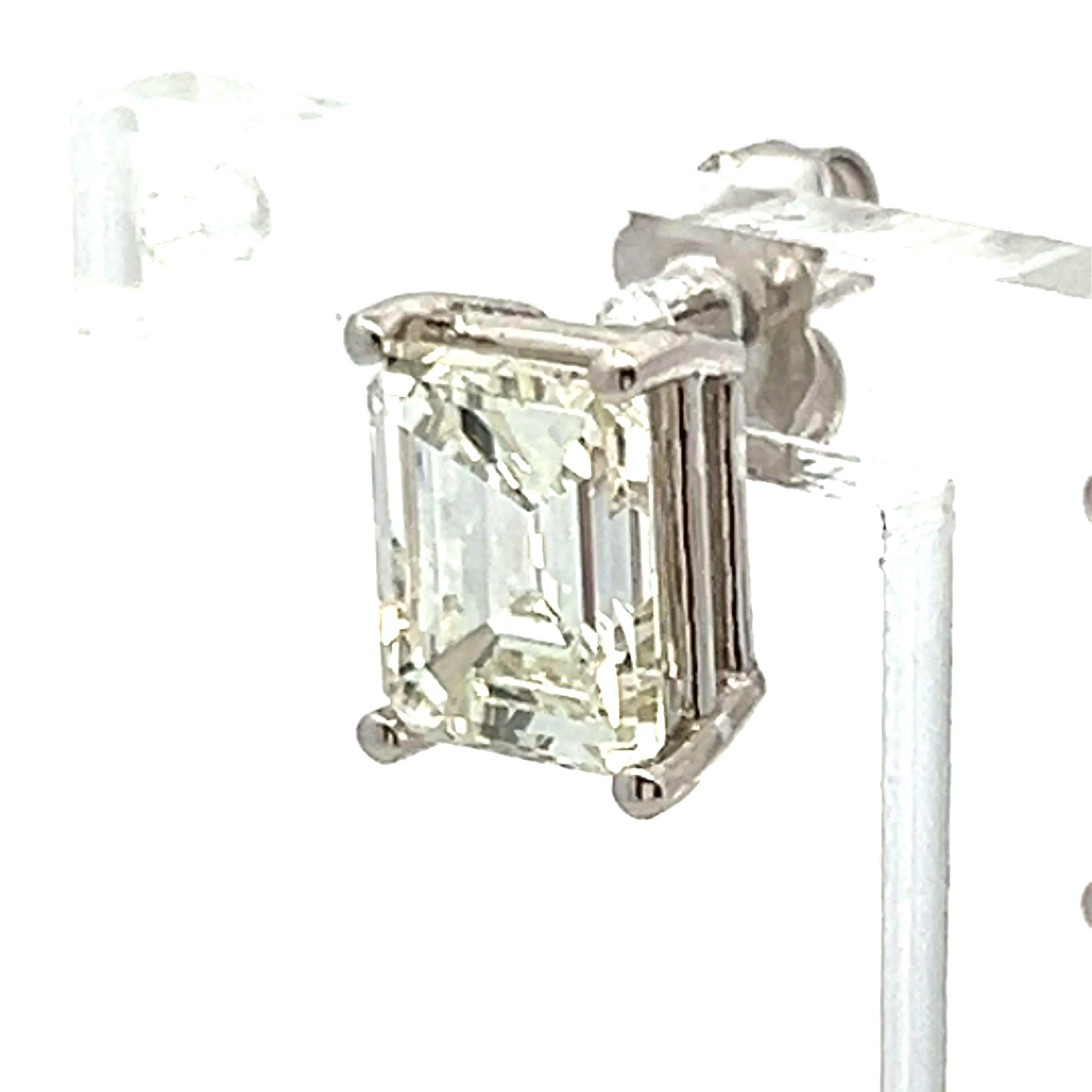 Contemporary 3.46 Carat Emerald Cut K VS1 Diamond 14 Karat White Gold Stud Earrings For Sale