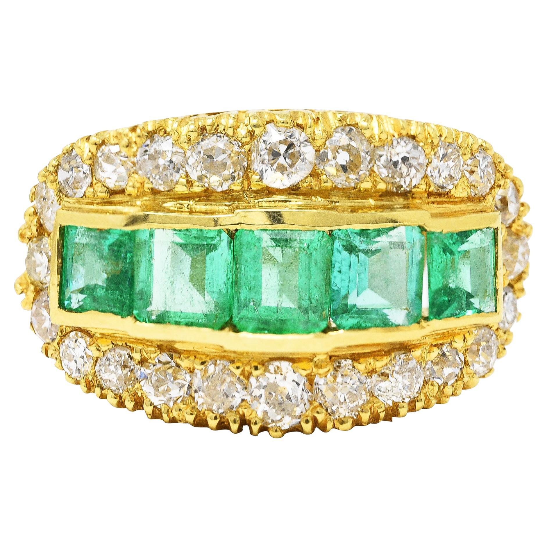 Customizable 4.1 Carat Emerald Diamond 18 Karat Gold Ring For Sale