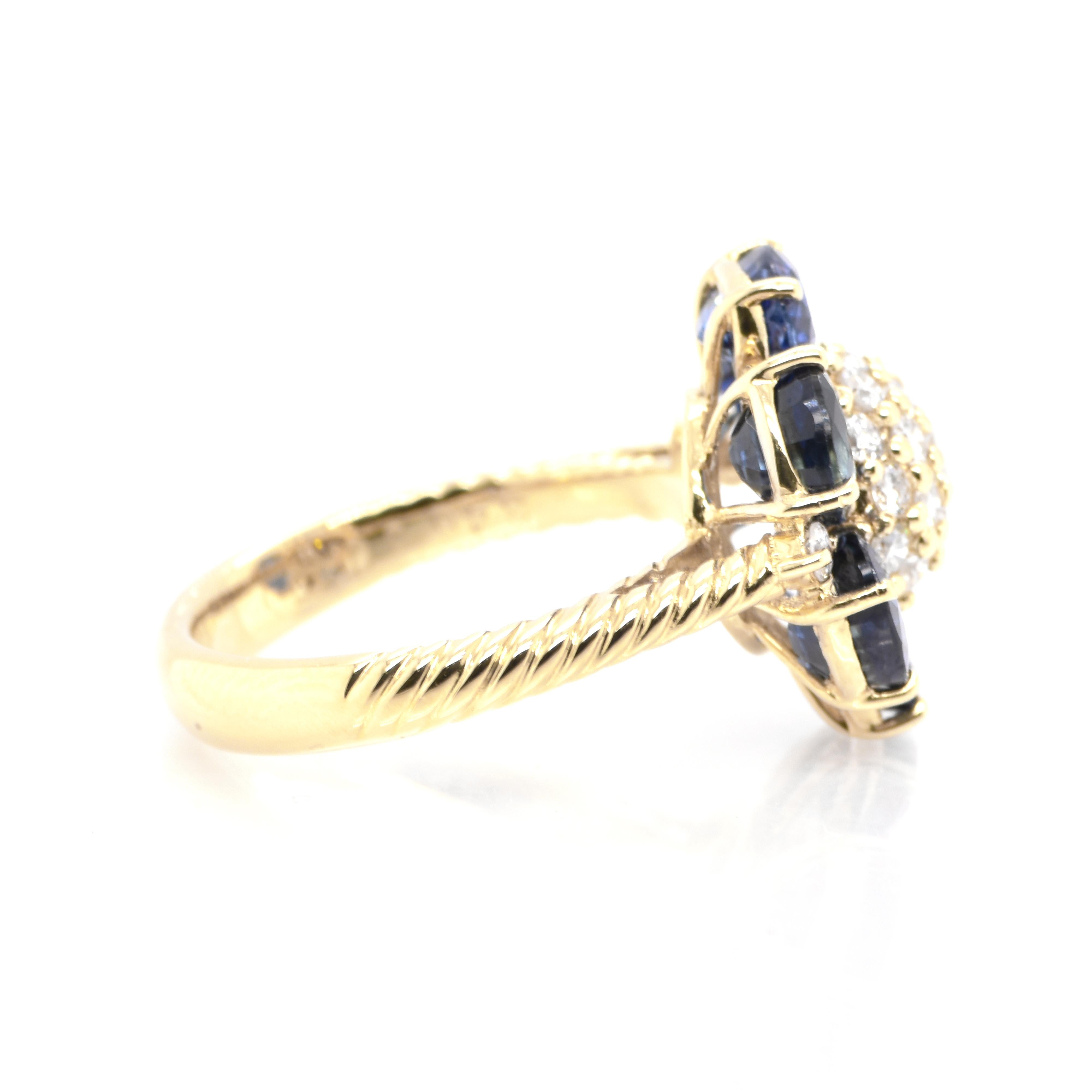 3.46 Carat Natural Sapphire and Diamond Cluster Ring Set in 18K Yellow Gold In New Condition For Sale In Tokyo, JP