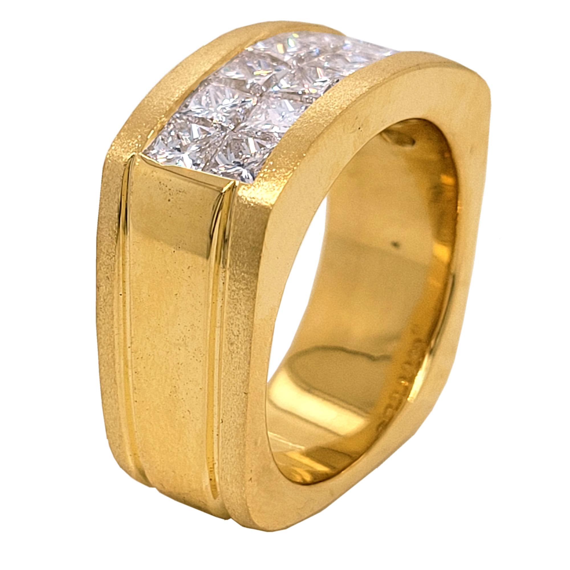 3.46 Carat Princess Cut Diamond 18 Karat Gents Ring In New Condition For Sale In Los Angeles, CA