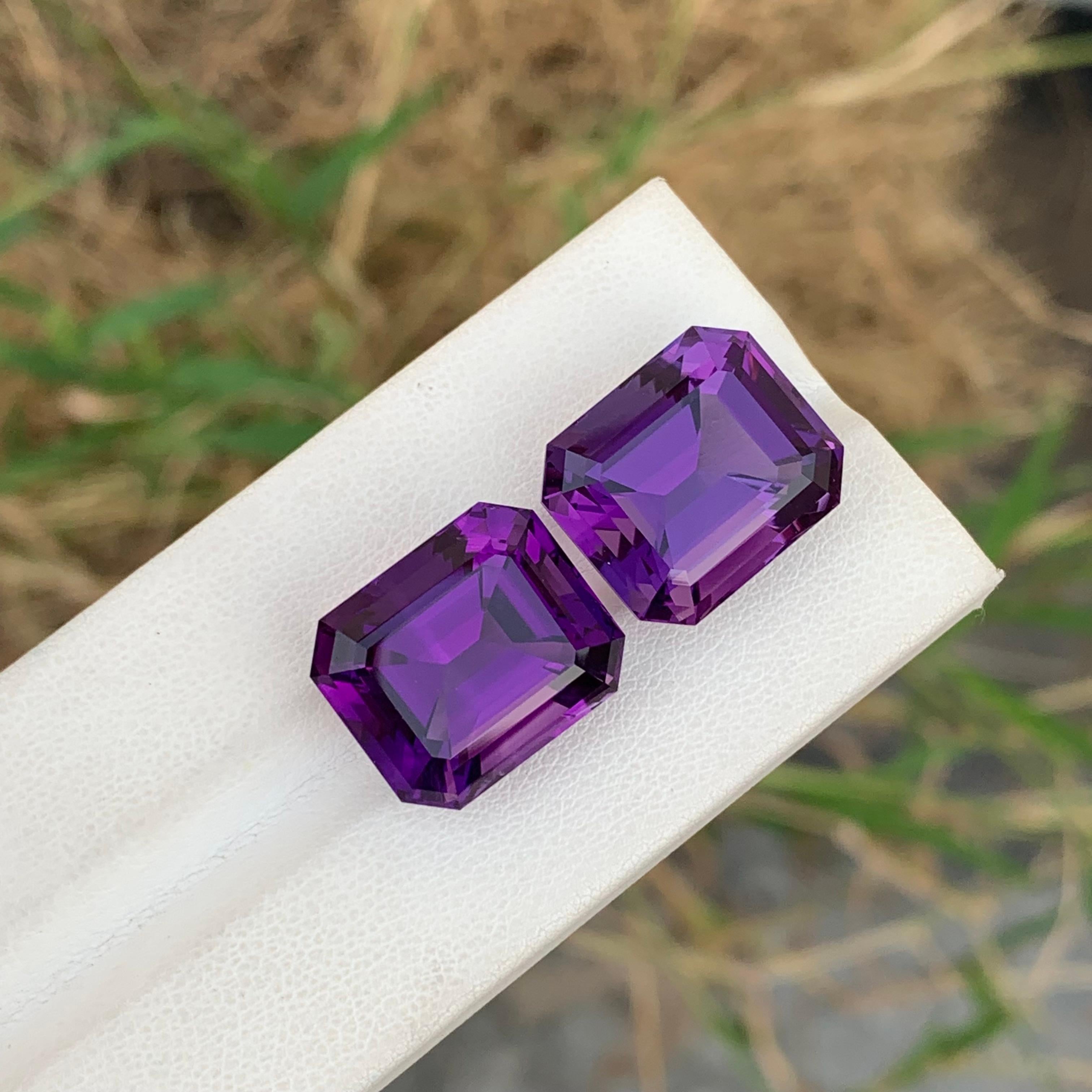 34,65 Karat Natürliche Lose Dunkel Lila Amethyst Paar Smaragd Form Edelstein im Zustand „Neu“ im Angebot in Peshawar, PK