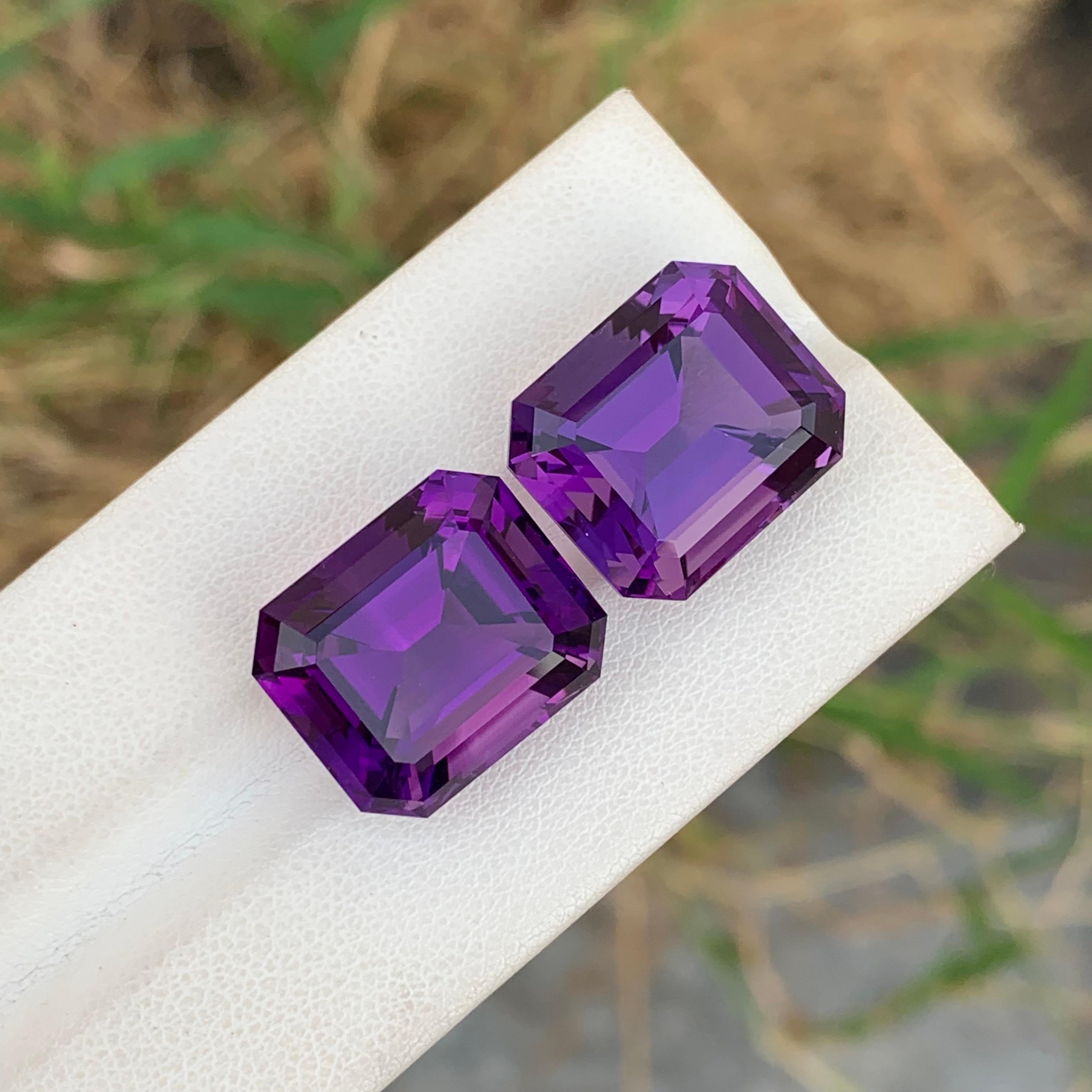 34,65 Karat Natürliche Lose Dunkel Lila Amethyst Paar Smaragd Form Edelstein im Angebot 3