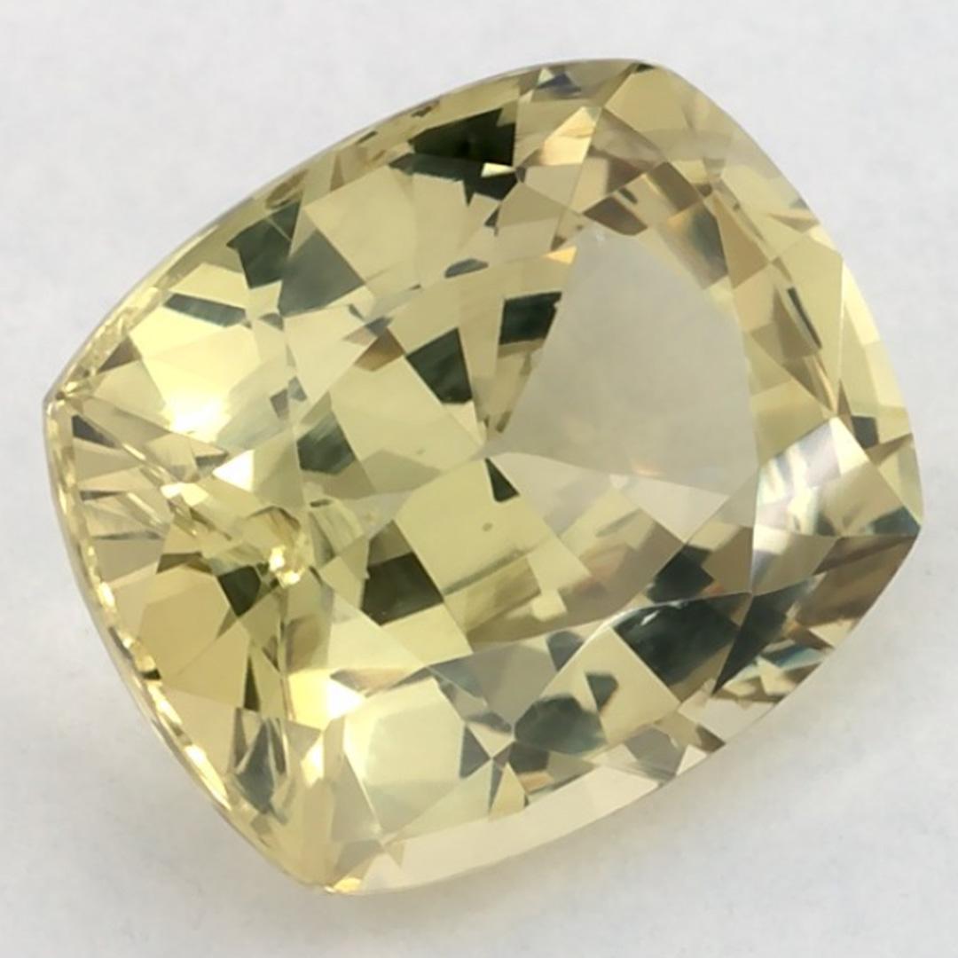 Zafiro verde de 3.47 qt Gema suelta en cojín Corte cojín en venta