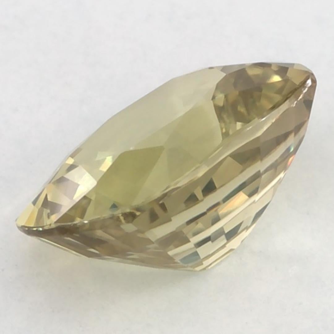 Zafiro verde de 3.47 qt Gema suelta en cojín en venta 3