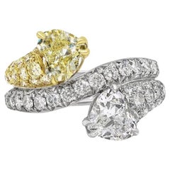 3.48 Carat Round Brilliant Diamond Ring 18K Gold Effortless Elegance