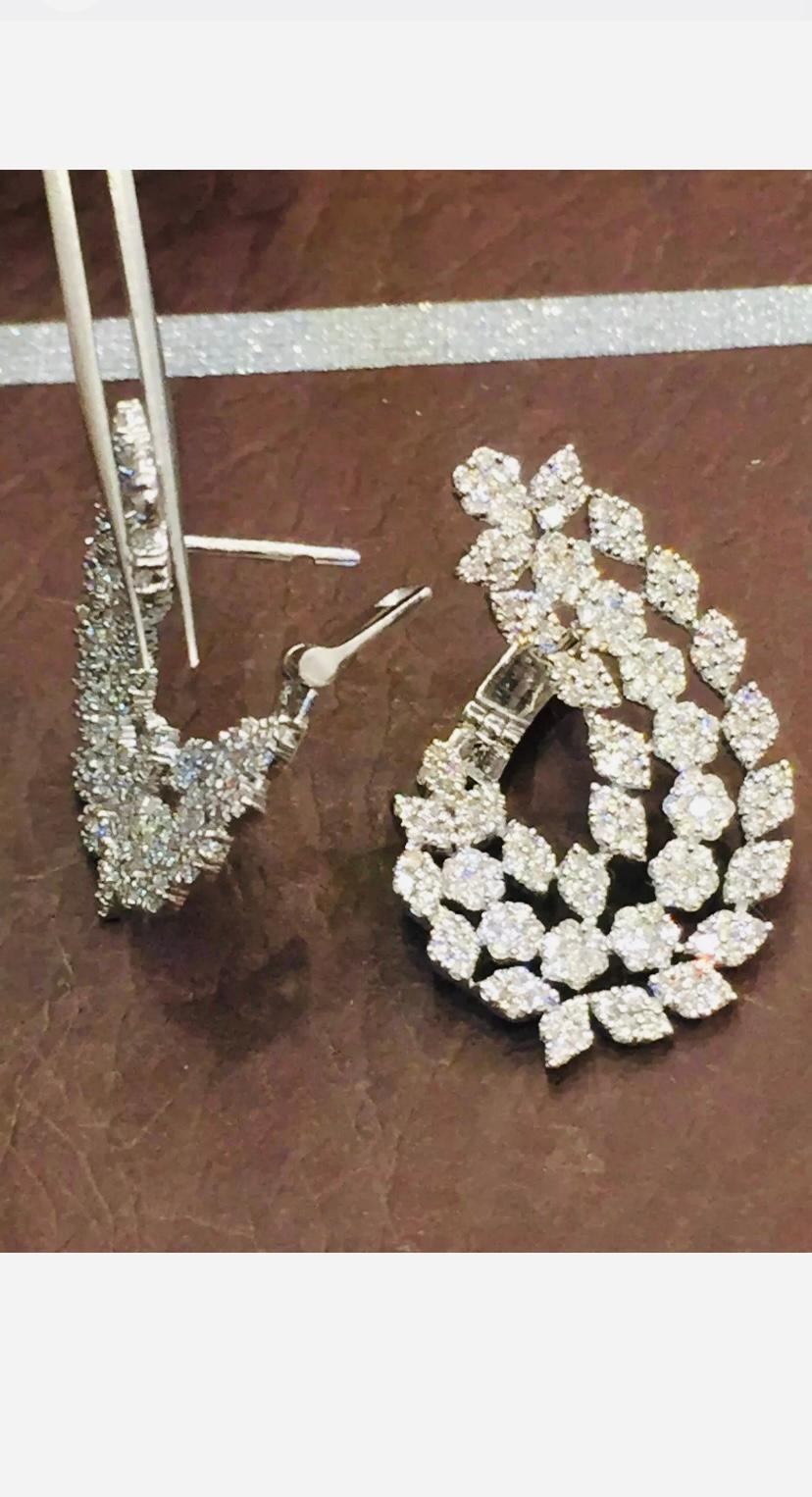 Round Cut 3.48 Carats  PavènNatural Diamonds Gold Earrings For Sale