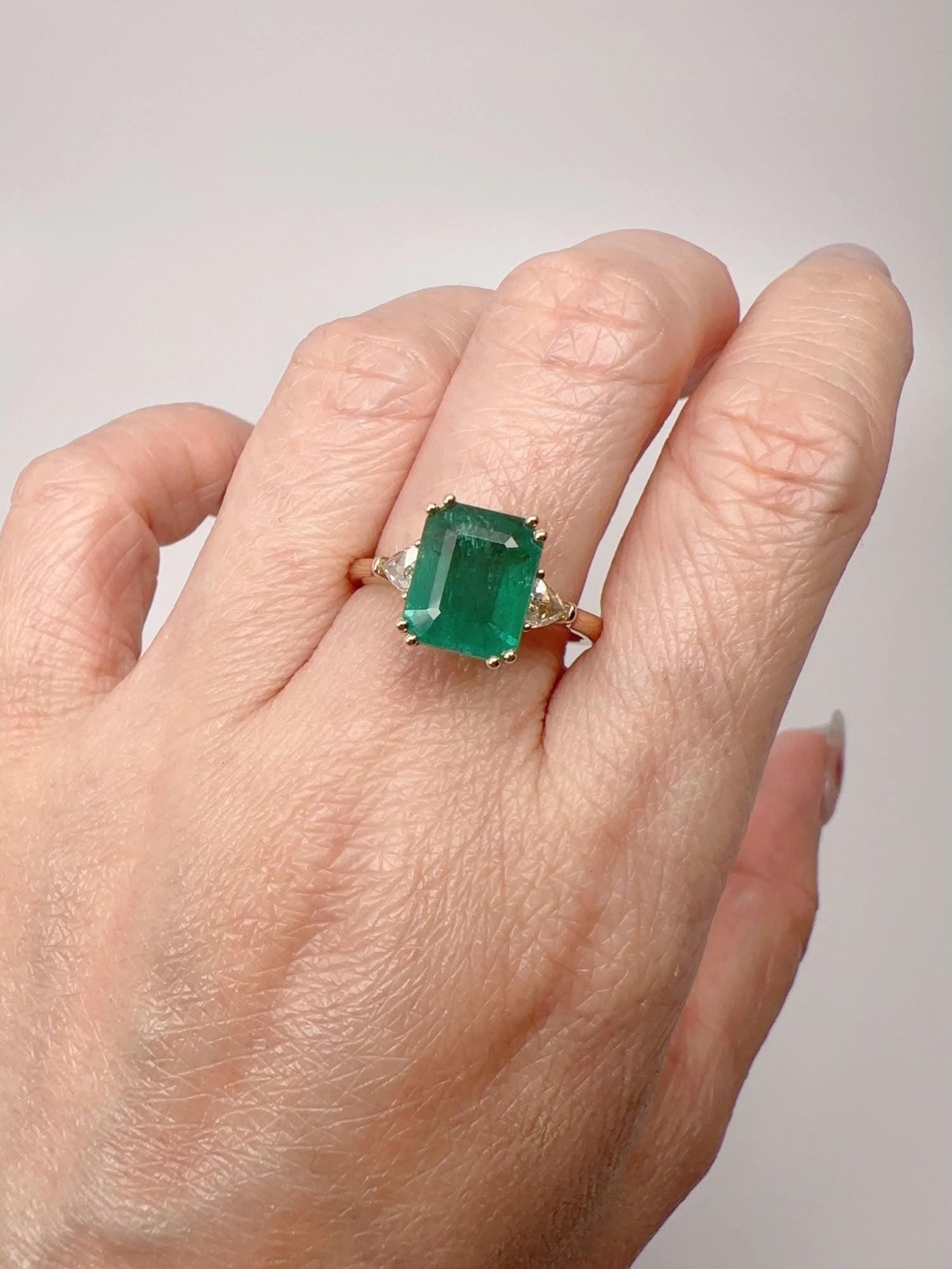 Women's or Men's 3.48ctw Emerald and Diamond 3-Stone Ring 14K Gold R6688 For Sale