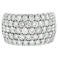 3.48ctw.  Bracelet éternel en platine avec diamant pavé