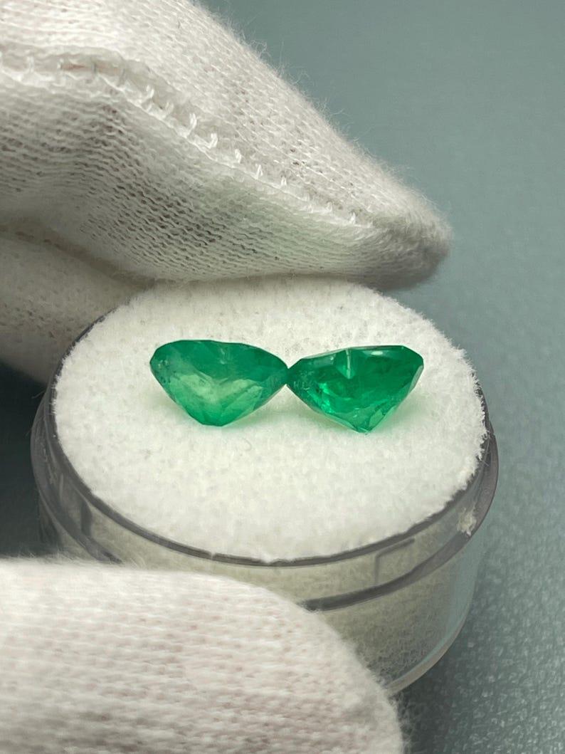3.48tcw Pair of Heart-Cut Colombian Emeralds  Vivid Muzo Green Matching Gems For Sale 1