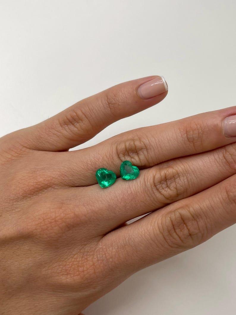 3.48tcw Pair of Heart-Cut Colombian Emeralds  Vivid Muzo Green Matching Gems For Sale 2