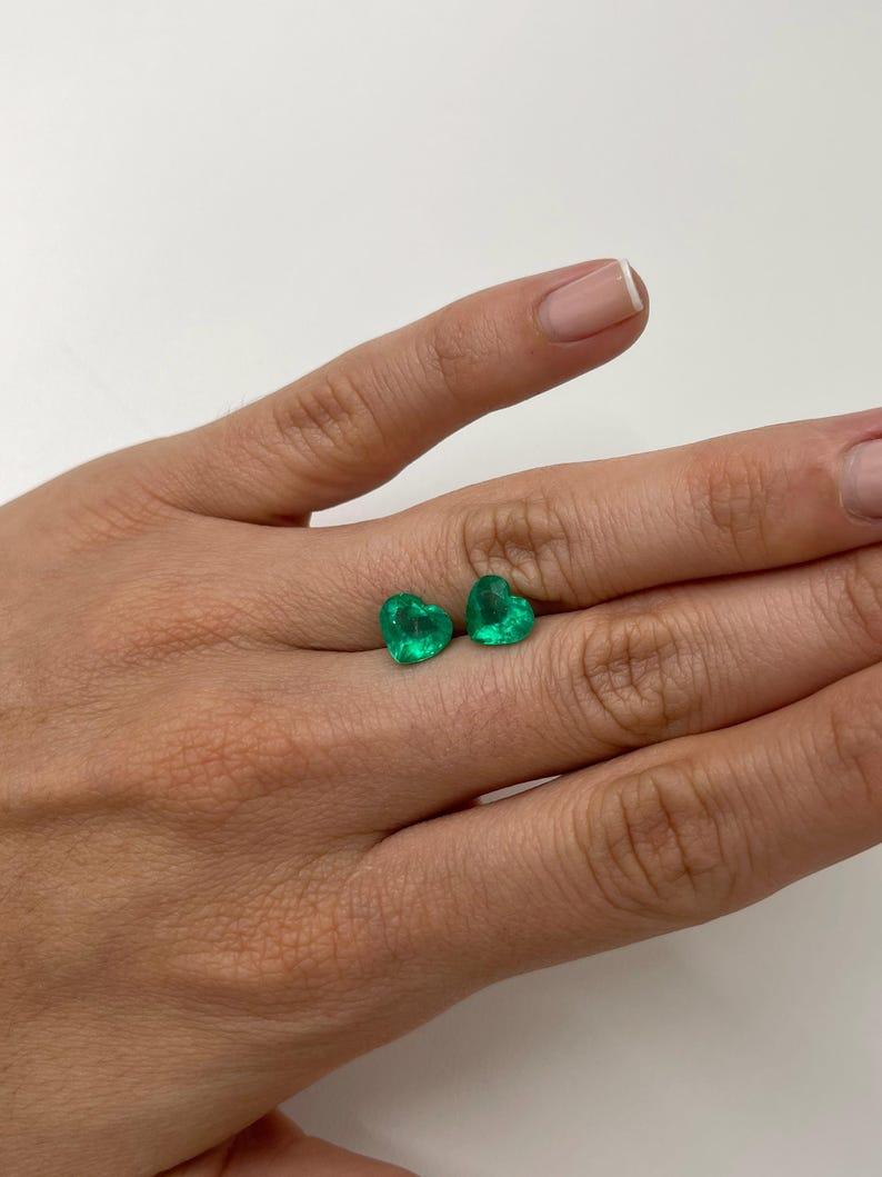 3.48tcw Pair of Heart-Cut Colombian Emeralds  Vivid Muzo Green Matching Gems For Sale 3