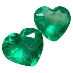 Coppia di smeraldi colombiani taglio cuore da 3,48tcw  Gemme abbinate di colore verde vivo Muzo