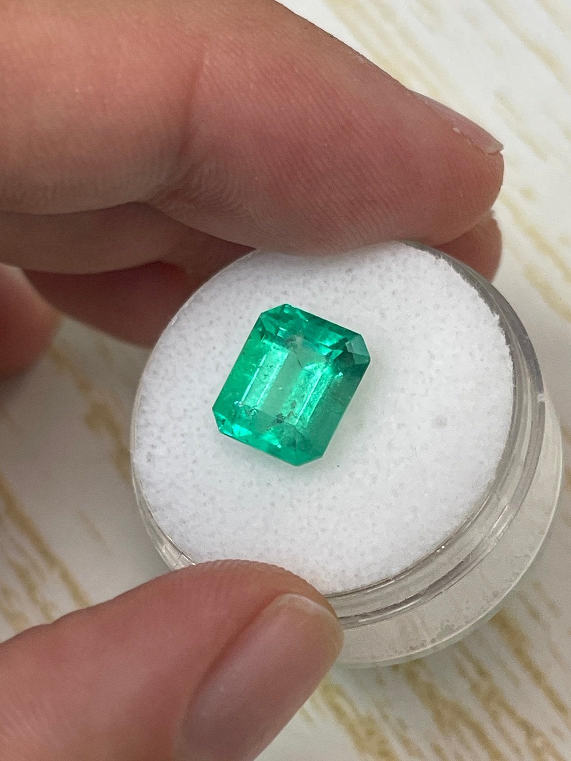Modern 3.49 Carat 10x8.5 Classic Colombian Emerald - Emerald Cut May Birthstone Gem For Sale