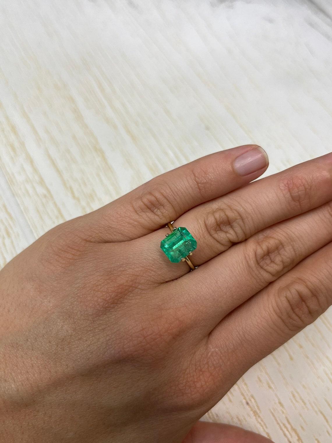 3.49 Carat 10x8.5 Classic Colombian Emerald - Emerald Cut May Birthstone Gem For Sale 2