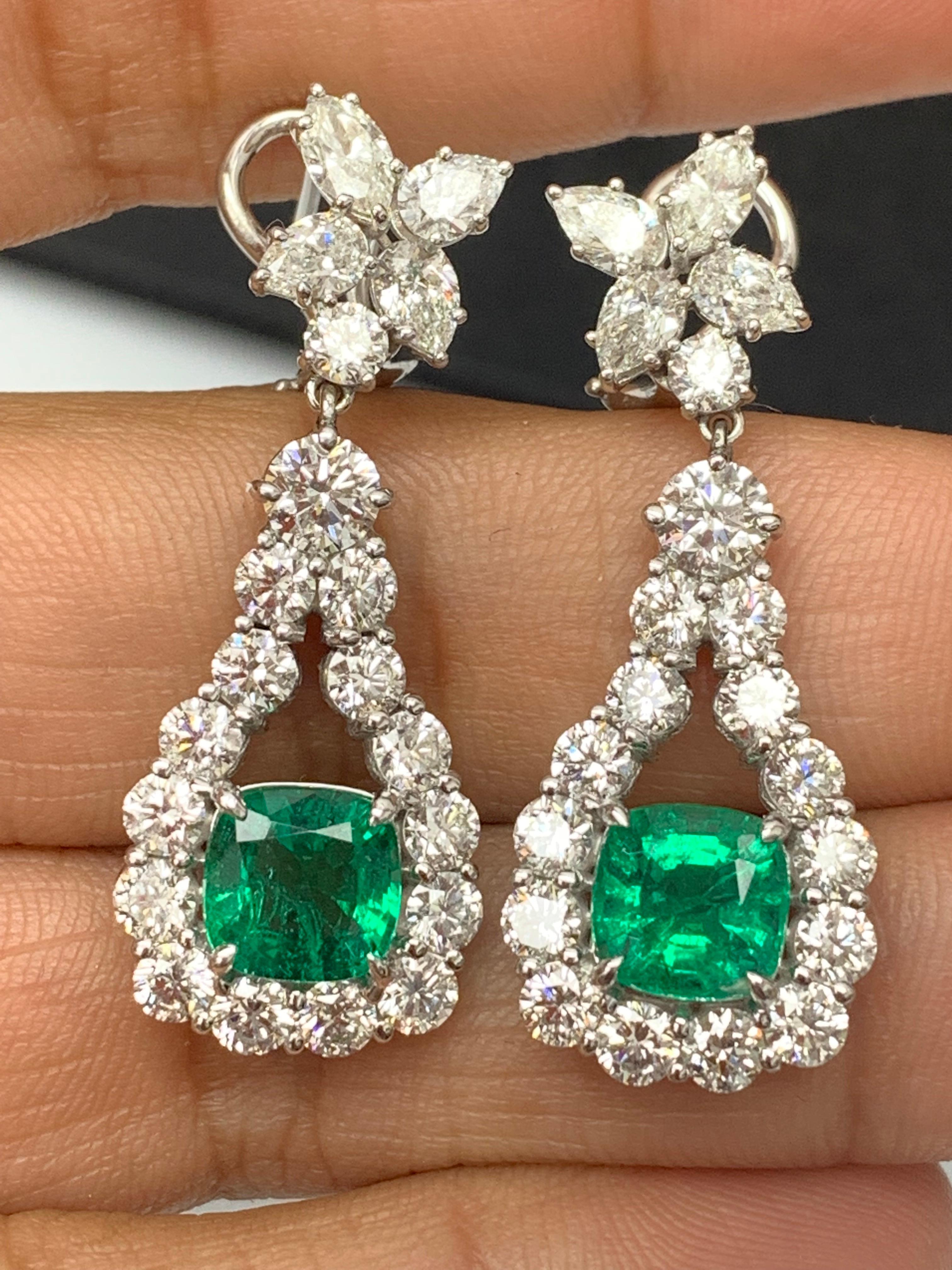Contemporary 3.49 Carat Cushion Cut Emerald and Diamond Drop Earrings in 18K White Gold For Sale