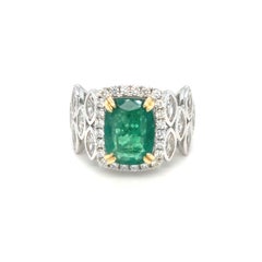 Anello da cocktail bicolore con diamante smeraldo taglio cuscino da 3,49 carati