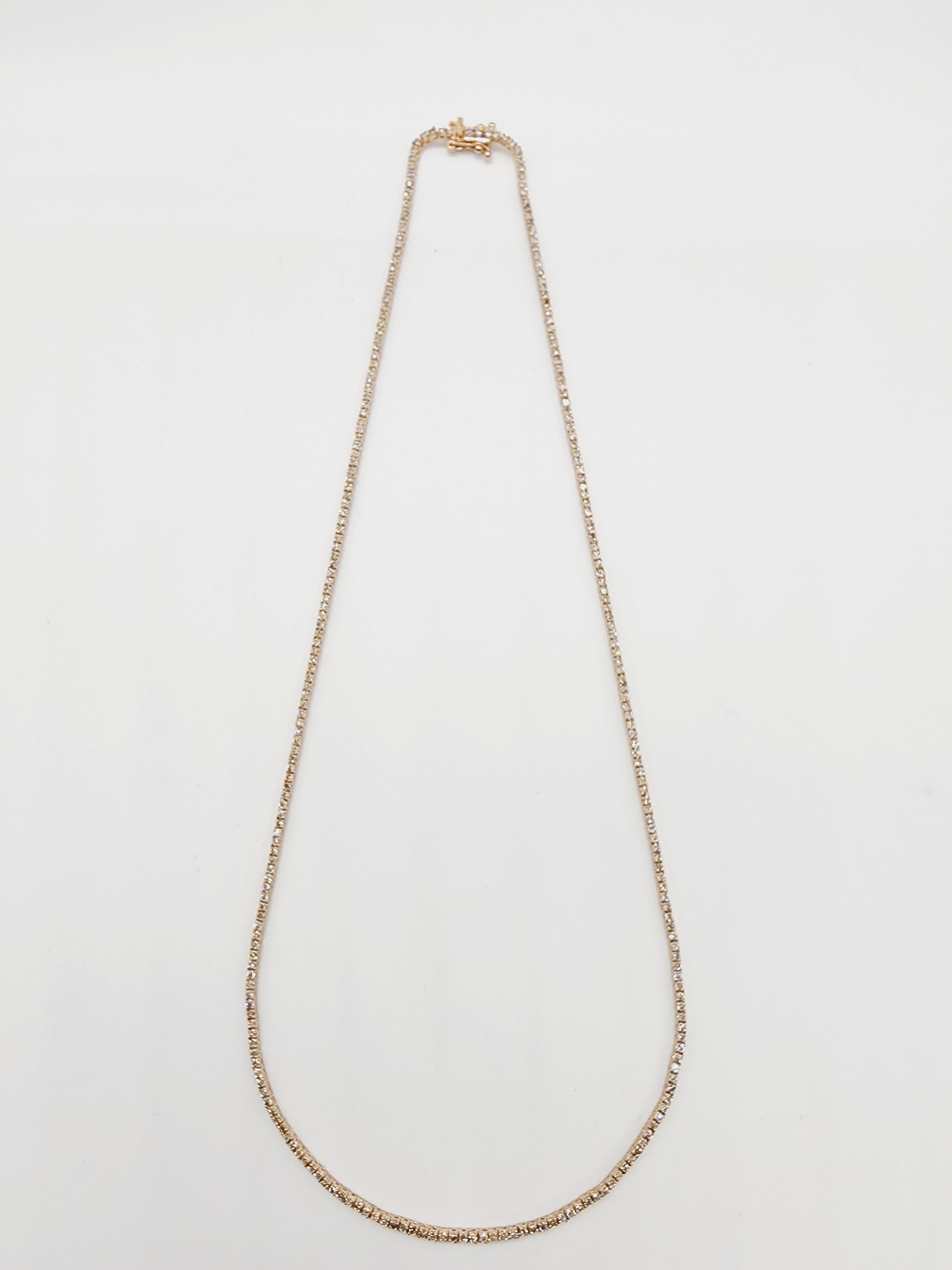 3,49 Karat runder Diamant-Tennis-Halskette aus 14 Karat Roségold mit Brillantschliff (Rundschliff) im Angebot