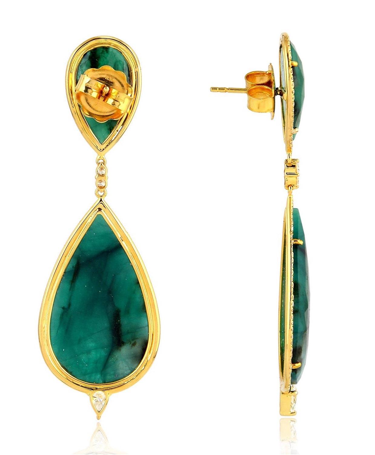 Contemporary 34.95 Carat Emerald Diamond 18 Karat Gold Earrings For Sale