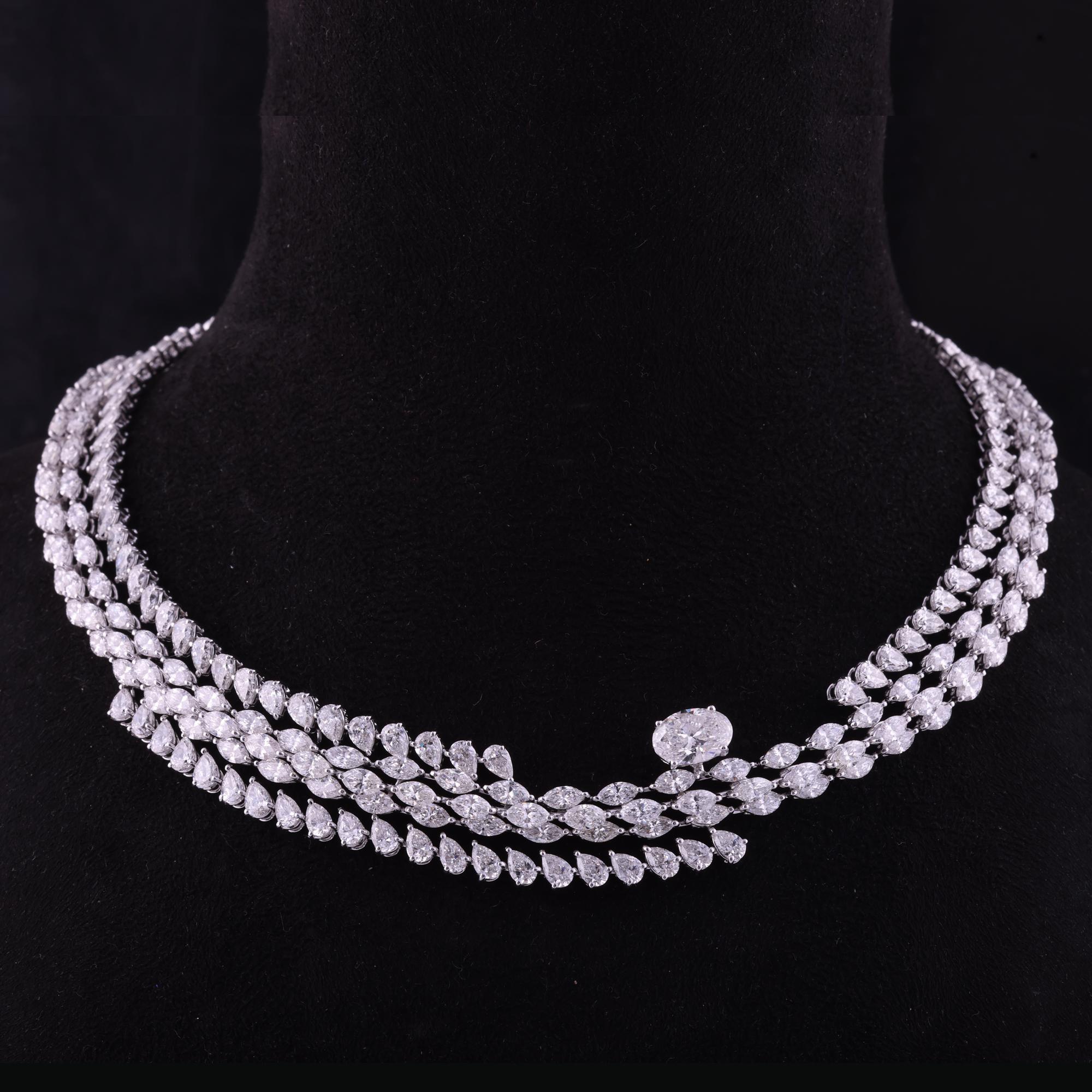 Fundido en oro de 18 quilates, este exquisito collar está engastado con 34,97 quilates de brillantes diamantes.

SIGUE LA TIENDA DE SPECTRUM JEWELS para ver la última colección y piezas exclusivas. Spectrum Jewels se enorgullece de ser uno de los