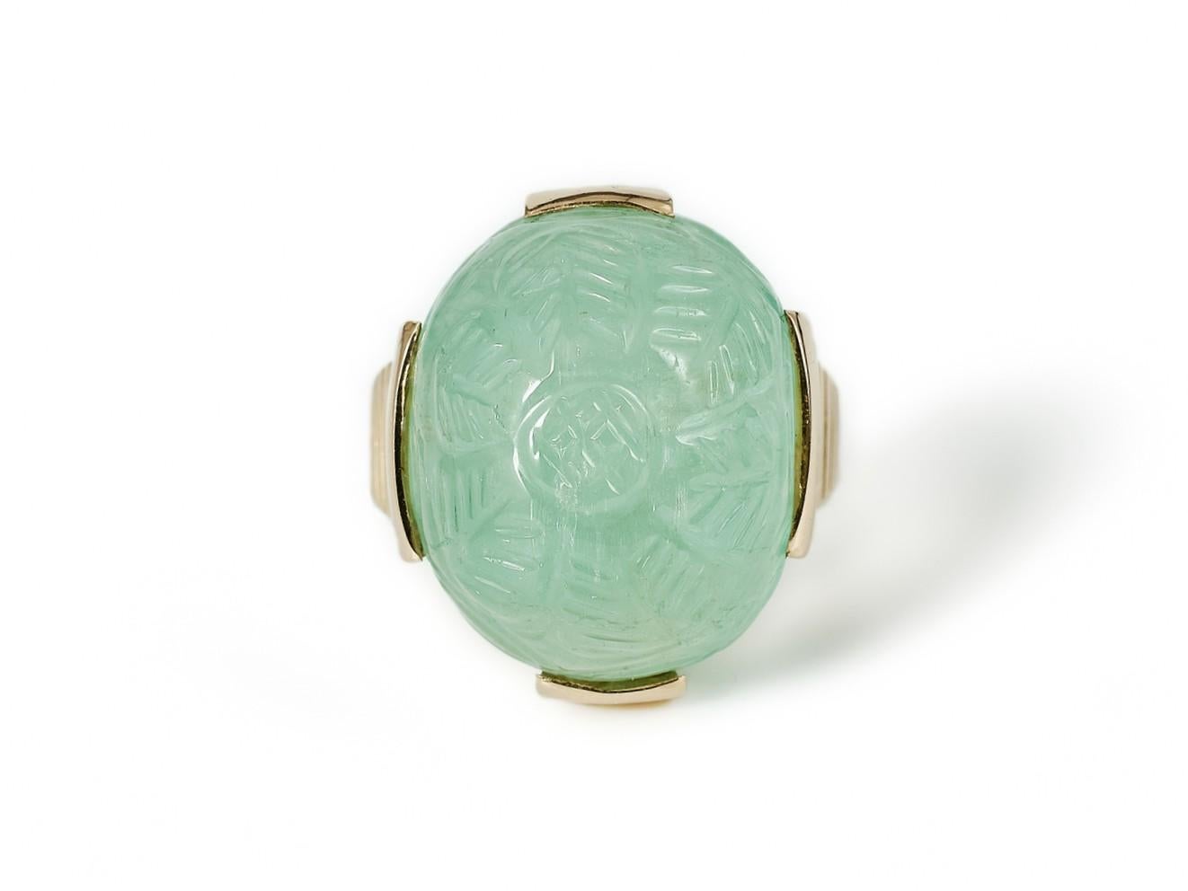 Esmeralda tallada de 34 ct, anillo de oro de 18 quilates, por Alexander Tillander ca 1970. Moderno en venta