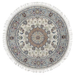 3'4"x3'4" Ivory Nain with Medallion Design Hand Knotted Wool and Silk Round Rug