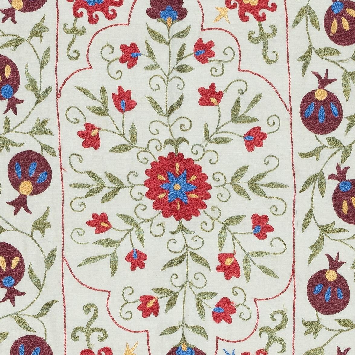 Contemporary 3.4x5 Ft Hand Embroidered Silk & Cotton Wall Hanging. Modern Suzani Fabric Throw For Sale