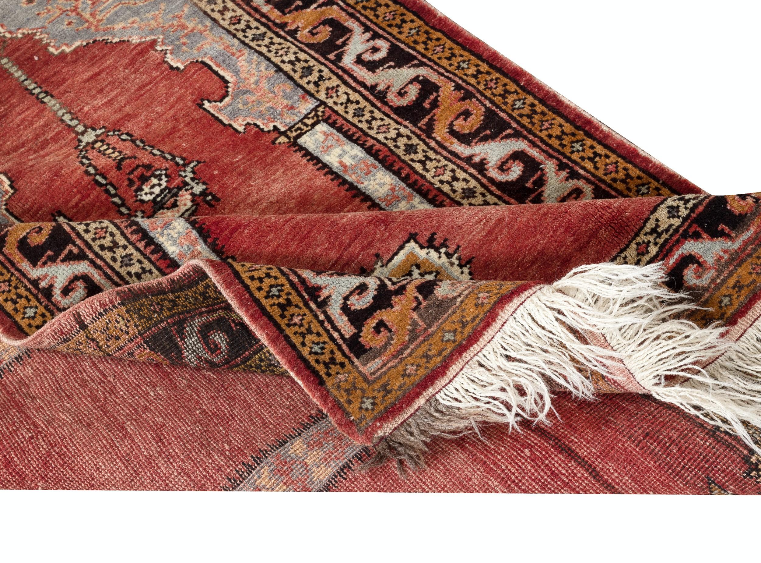 Rustique 3.4x5 Ft Tapis de prière turc fait main. Cadeau du Ramadan. Mat de prière rouge vintage en vente