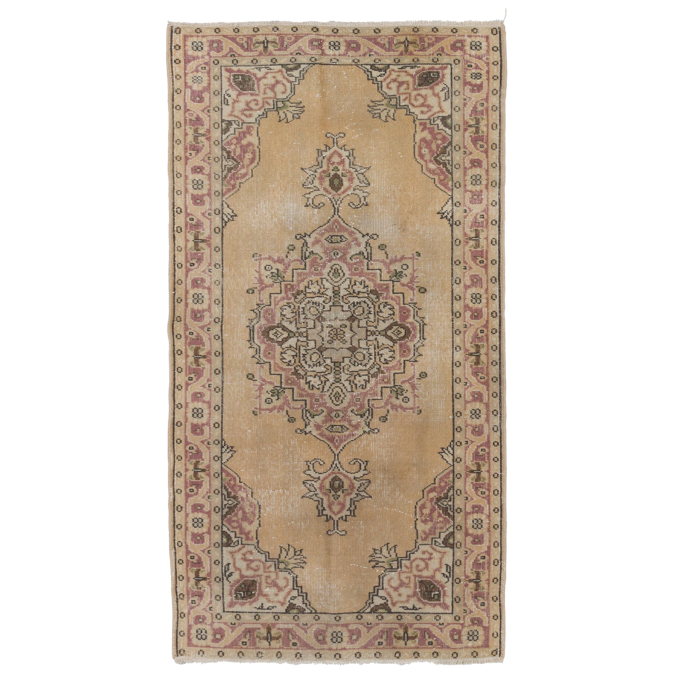 Anatolischer Oushak-Teppich in Beige, Rosa und Grün, 3.4x6.3 ft, Vintage-Medaillon-Design