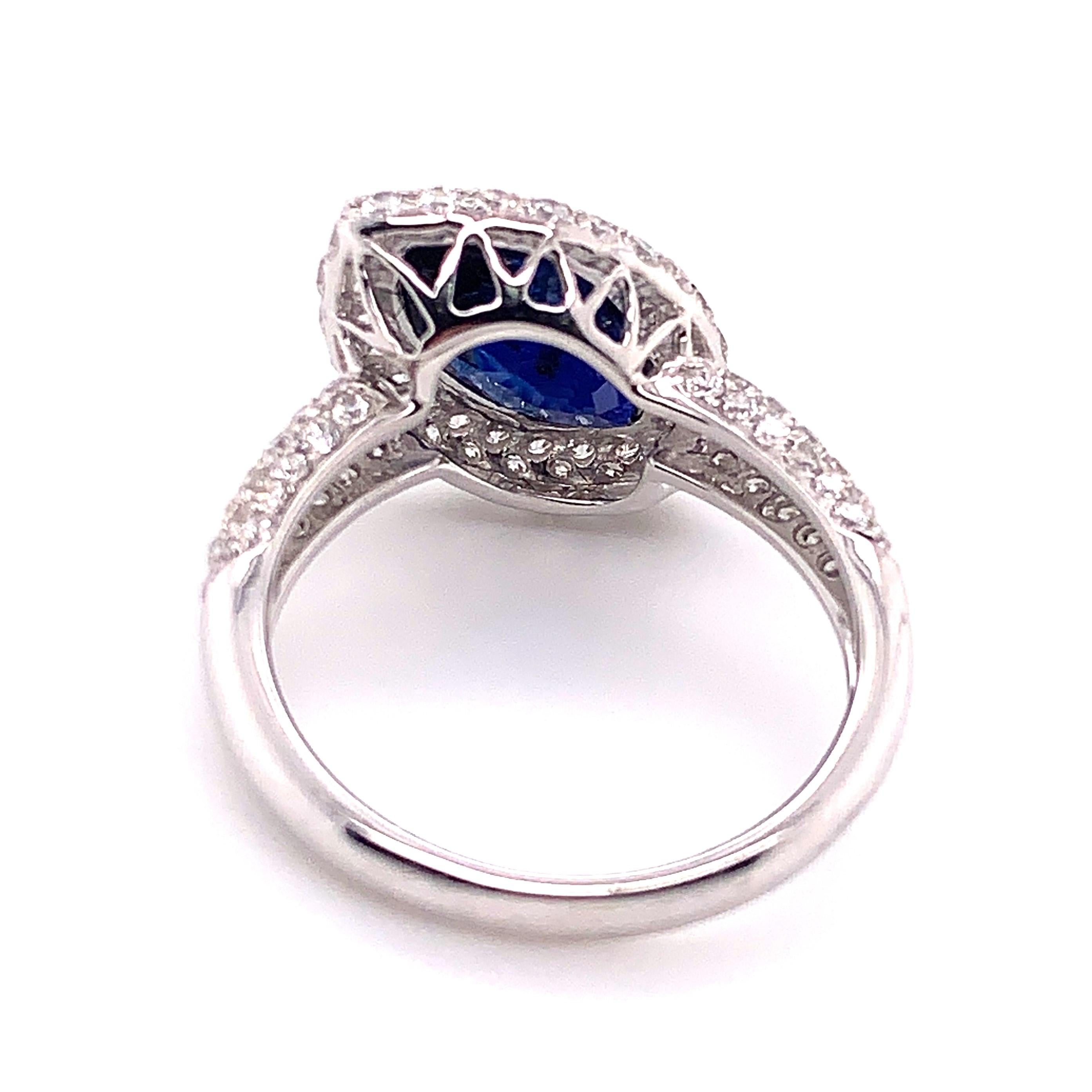 3.5 Carat Blue Sapphire Marquise Ring with White Diamonds In New Condition In New York, NY