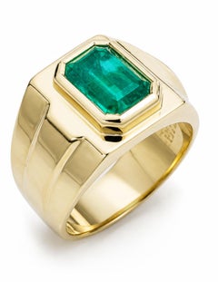 3.5 Carat Colombian Emerald Emerald Cut Signet Ring 18K Yellow Gold
