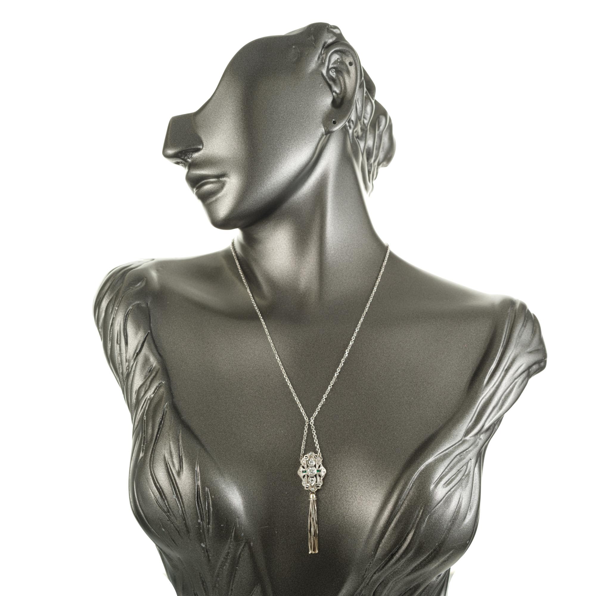 .35 Carat Diamond Synthetic Emerald Gold Tassel Pendant Necklace For Sale 1