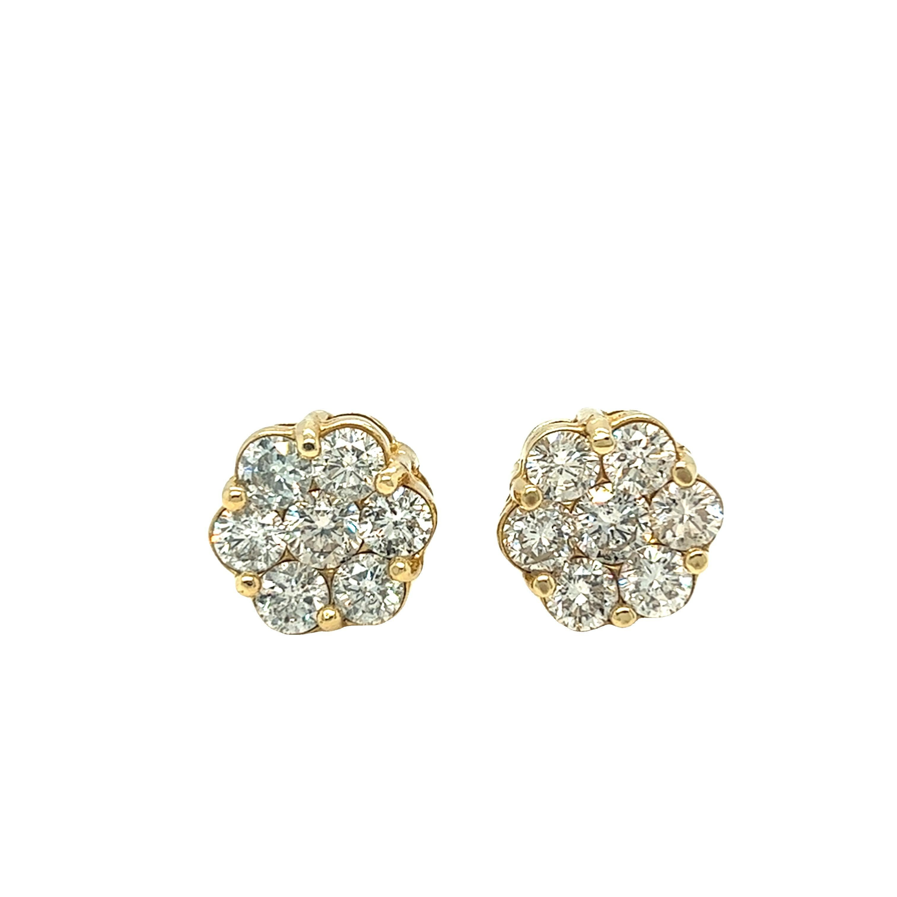 3.5 Carat Flower Cluster Round Diamond Earrings 14k Yellow Gold Screw Back In Excellent Condition For Sale In beverly hills, CA