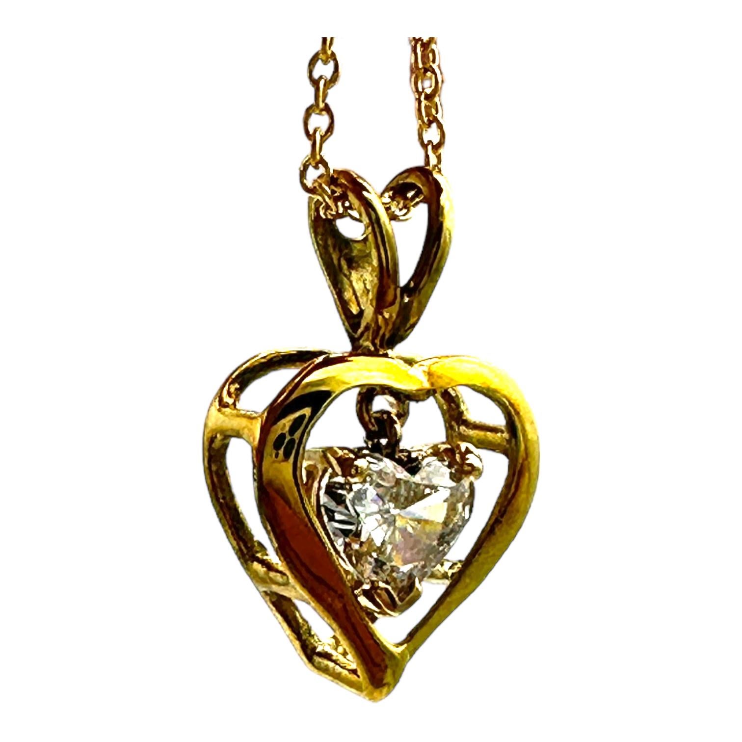 .35 Carat Heart Diamond Pendant Yellow Gold VS Quality In New Condition For Sale In Laguna Hills, CA