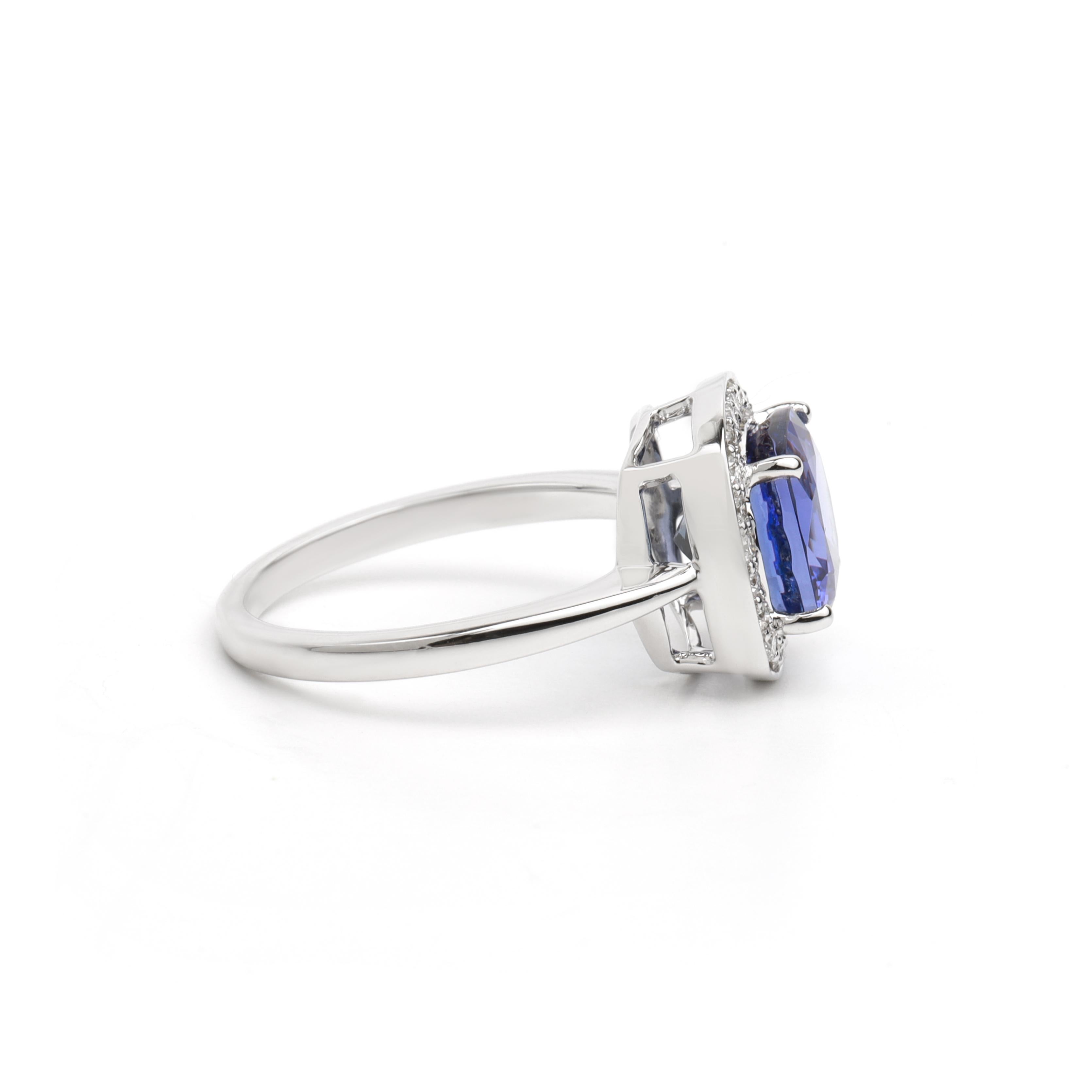 Art Deco 3.5 Carat Natural AAA Tanzanite Diamond Halo Cocktail Engagement Ring 18k Gold For Sale