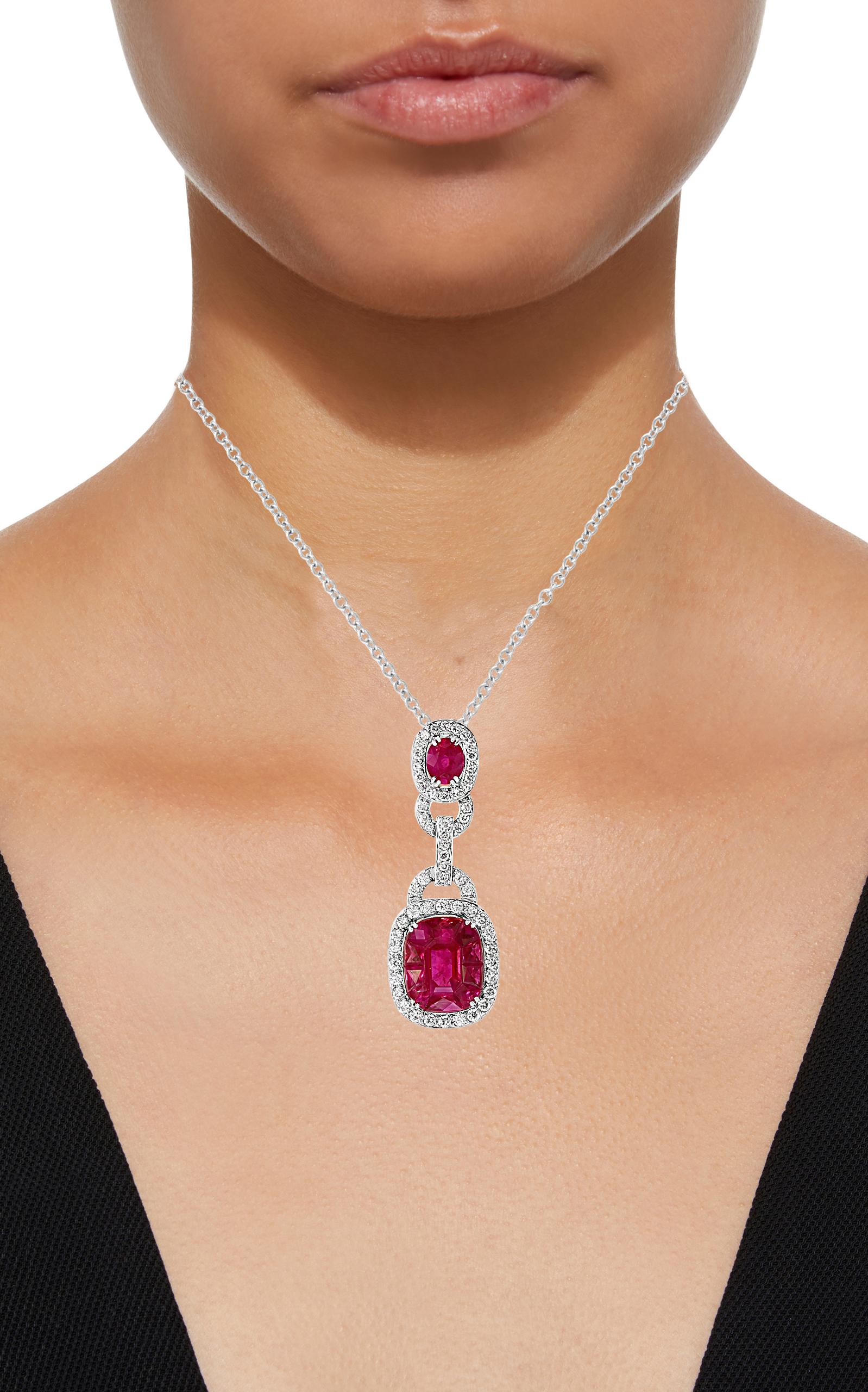 3.5 Carat Natural Burma Ruby and Diamond Pendant or Necklace in 18 Karat Gold For Sale 5