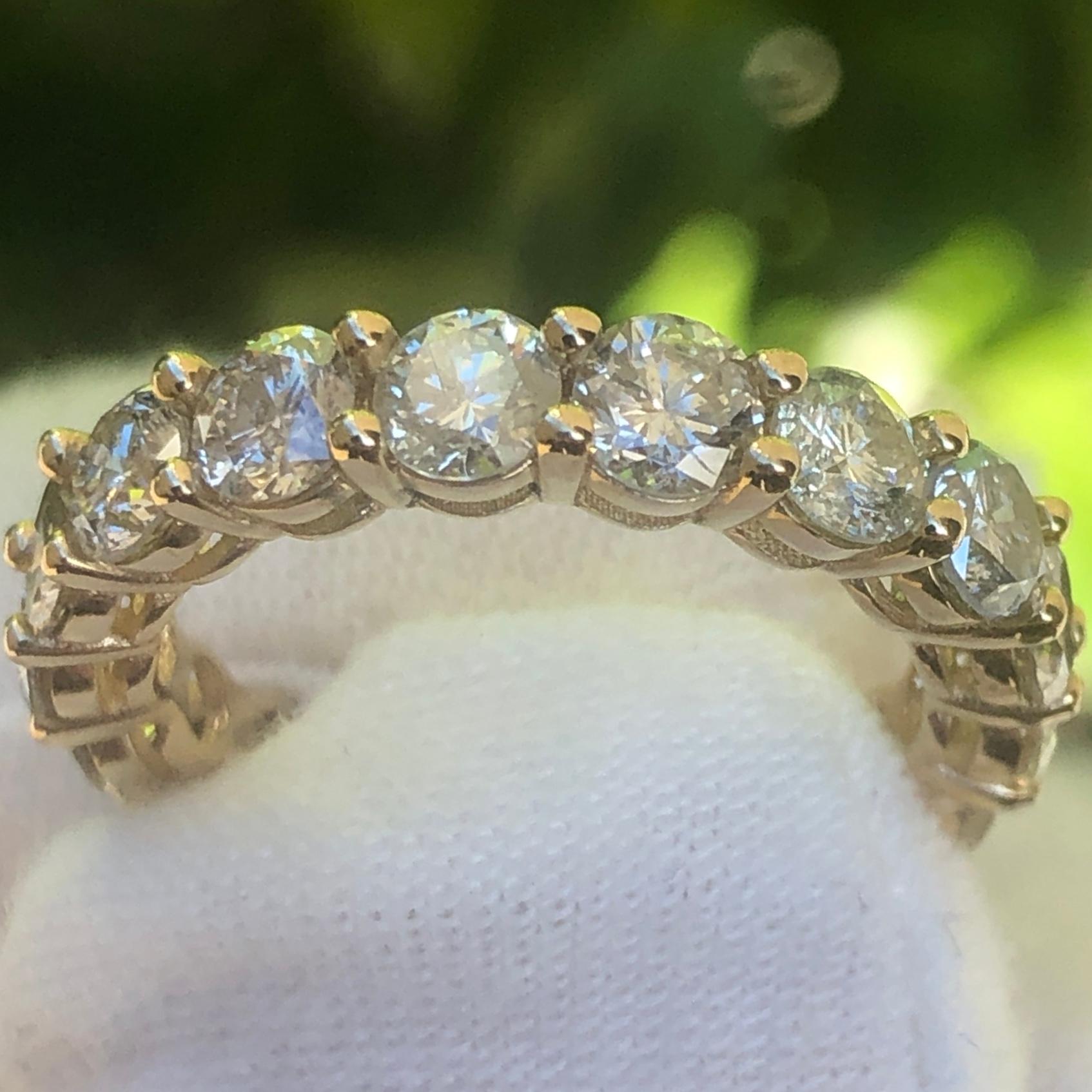 Diamond Eternity Band Ring 14k Yellow Gold Art Deco For Sale 2
