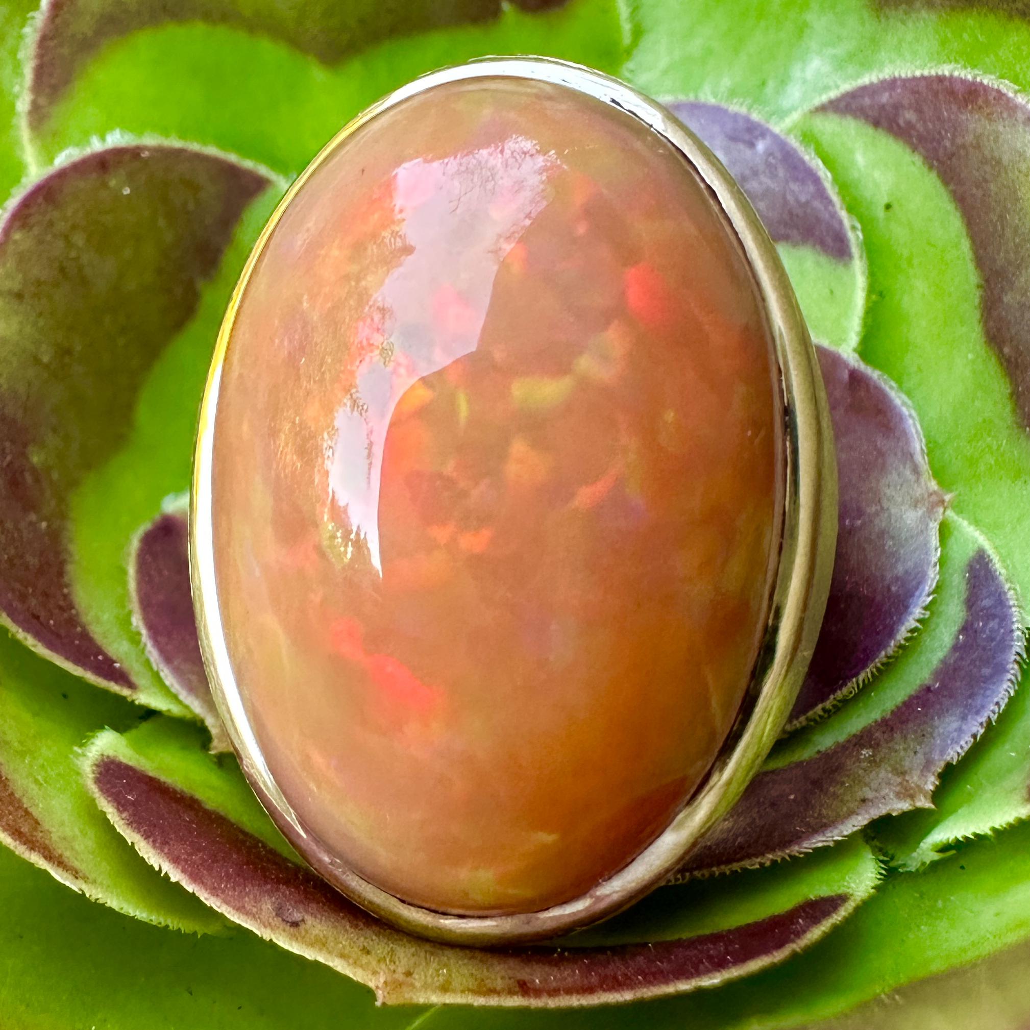 35 Carat Orange Ethiopian Opal in Brushed 18 Karat Yellow Gold Cocktail Ring For Sale 1